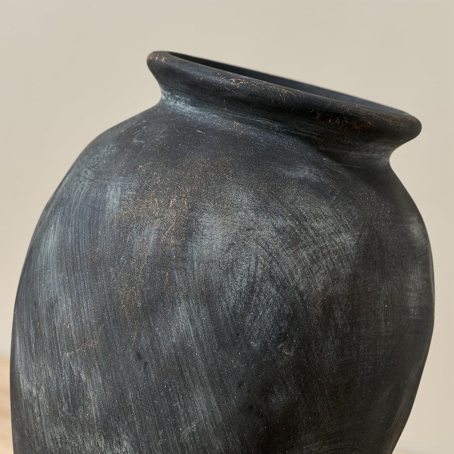 5.94" Ceramic Vase / Black Bronze- 5.94