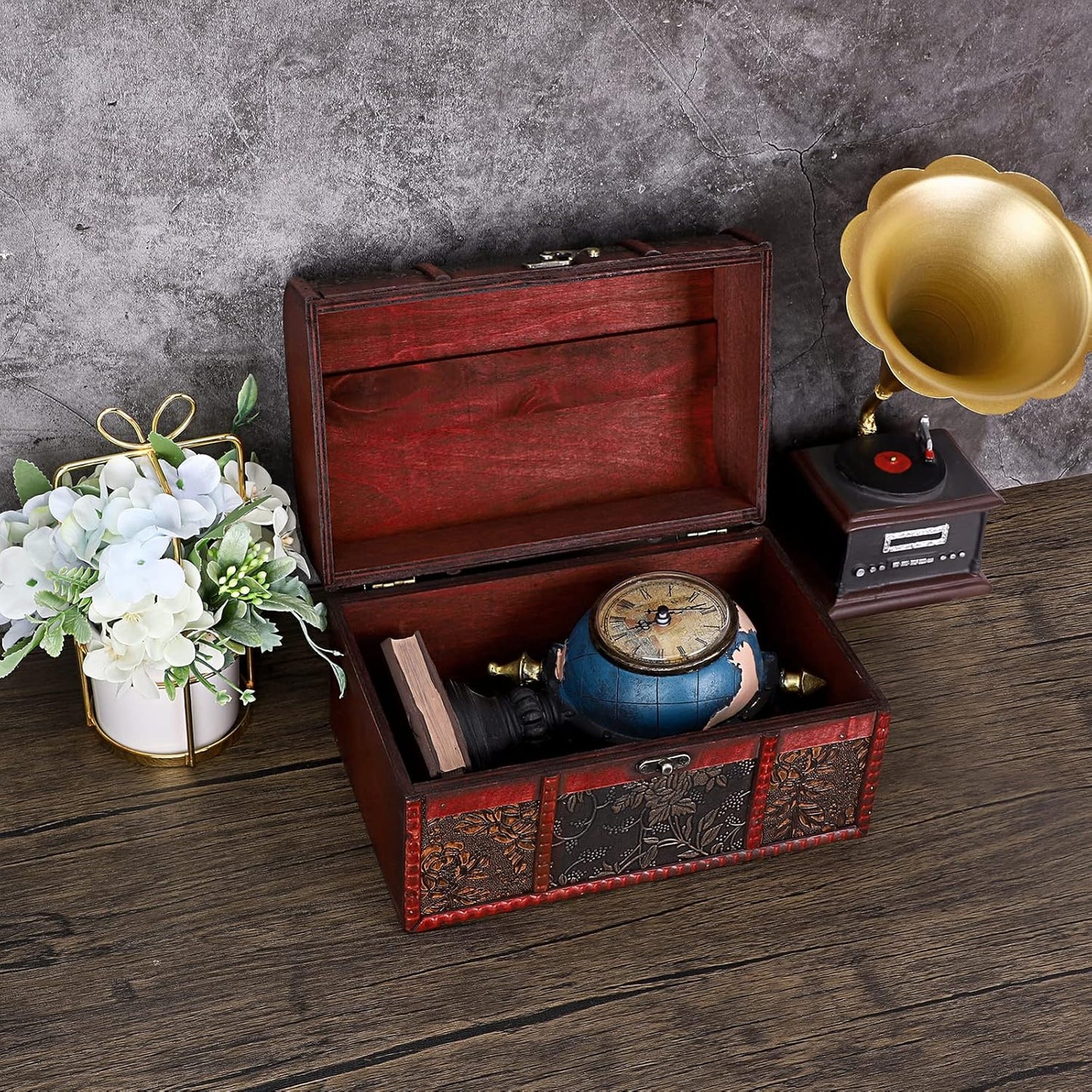 Vintage Treasure Chest / Large