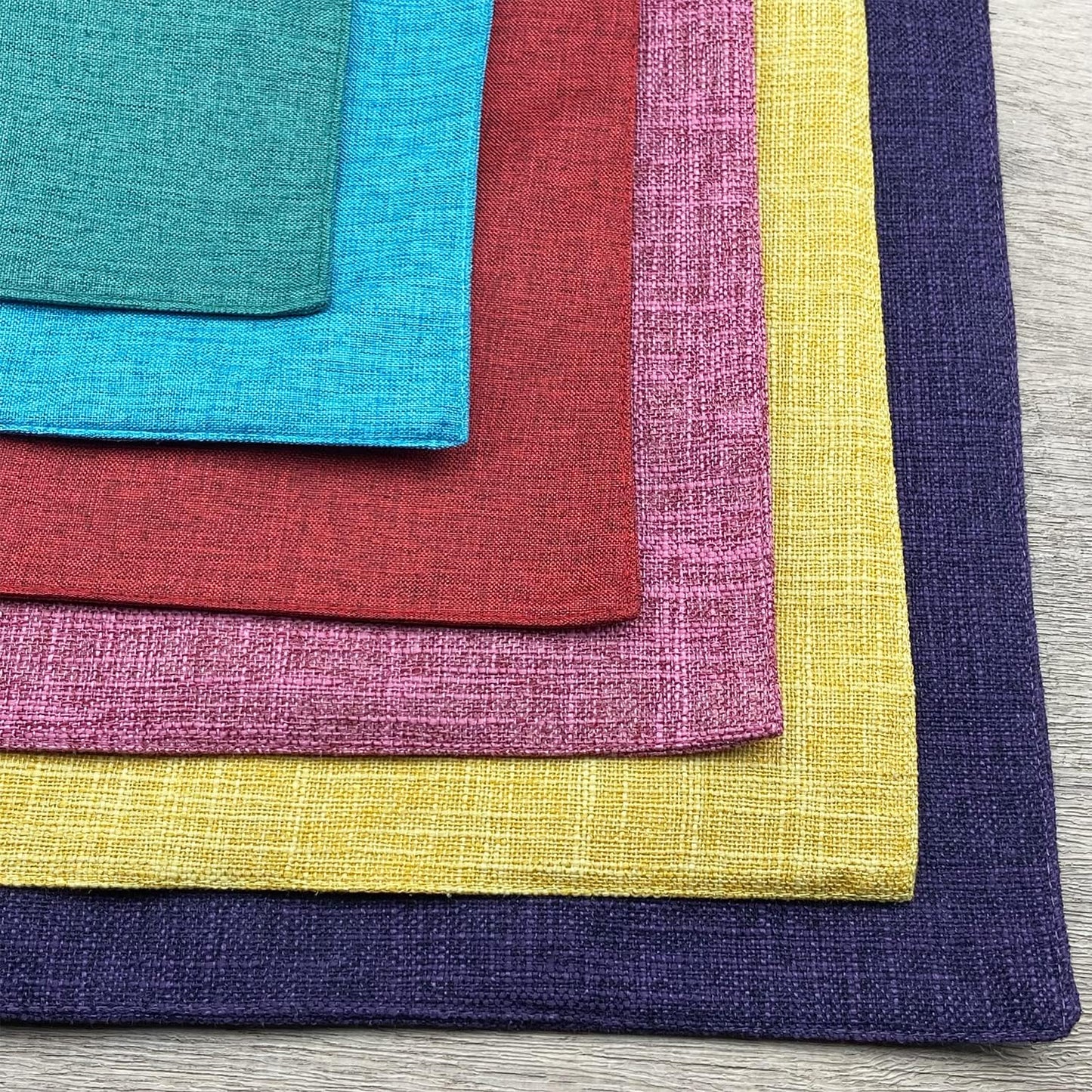 Weabetfu Cloth Placemats Set of 6 Heat Resistant Dining Table Placemats | Cotton Linen Machine Washable Kitchen Table
