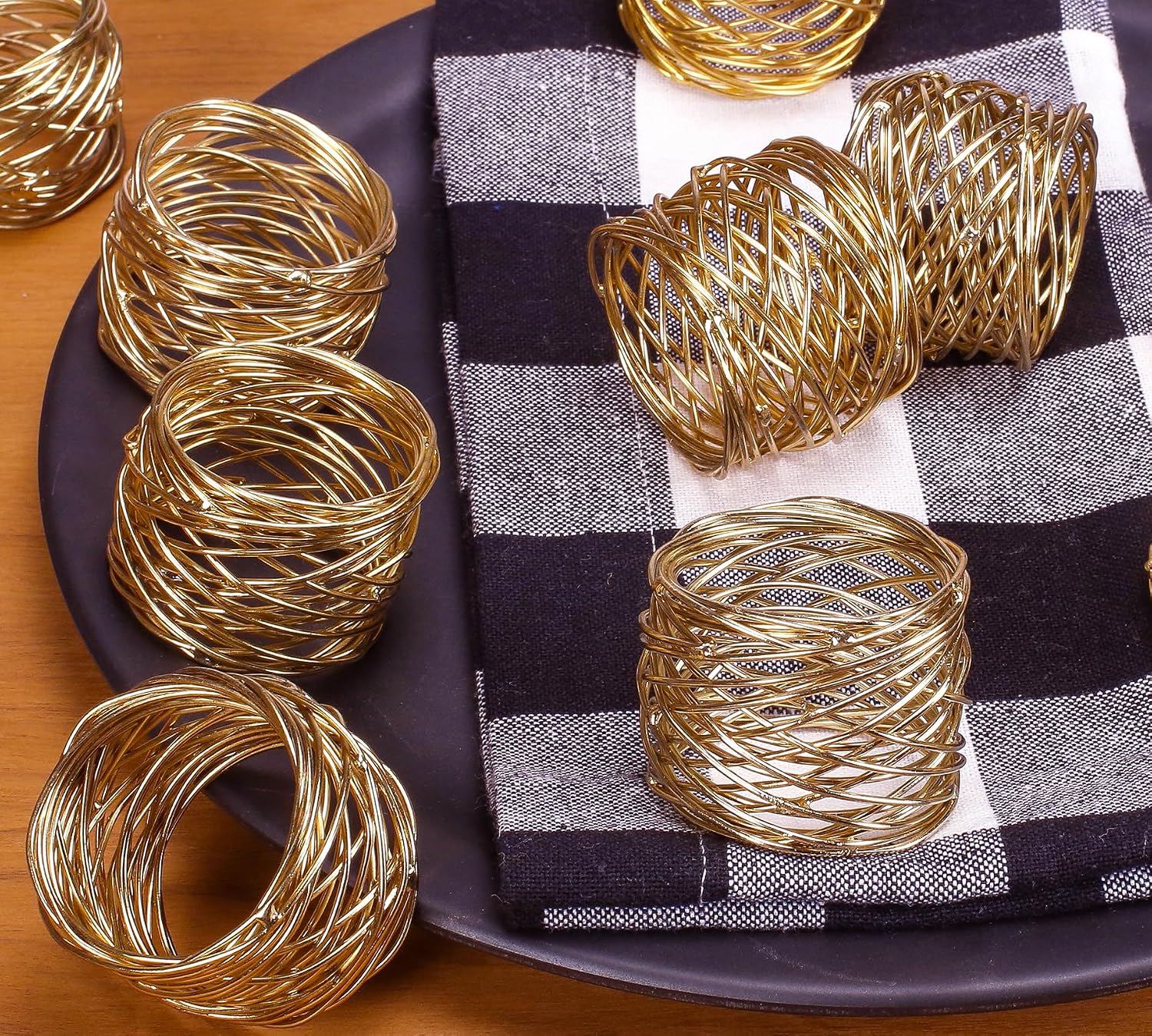 Alpha Living Home Spiral Napkin Rings, Set of 12, Gold Metal | Iron construction, tarnish-resistant finish, 2x2x1.5 in