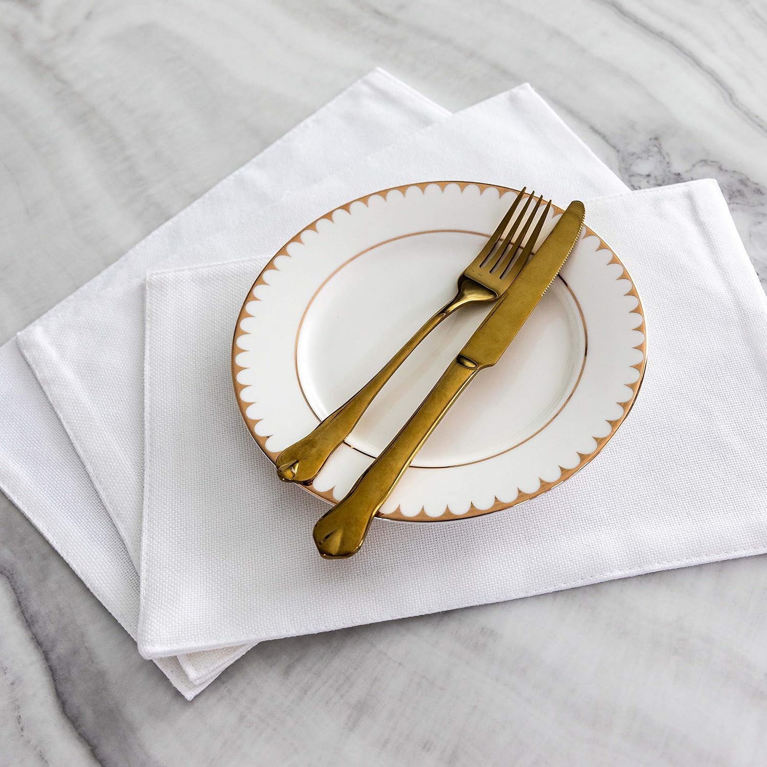 Home Brilliant White Placemats Set of 6 Heat Resistant Dining Table Place Mats for Kitchen Table for Wedding Party
