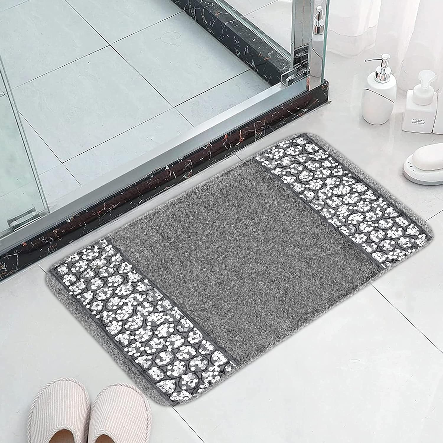 Zahari Home Sinatra Modern Bathroom Rug Classic Luxury Bath Rug Contemporary Decor Silver Bath Mat for Shower Unique