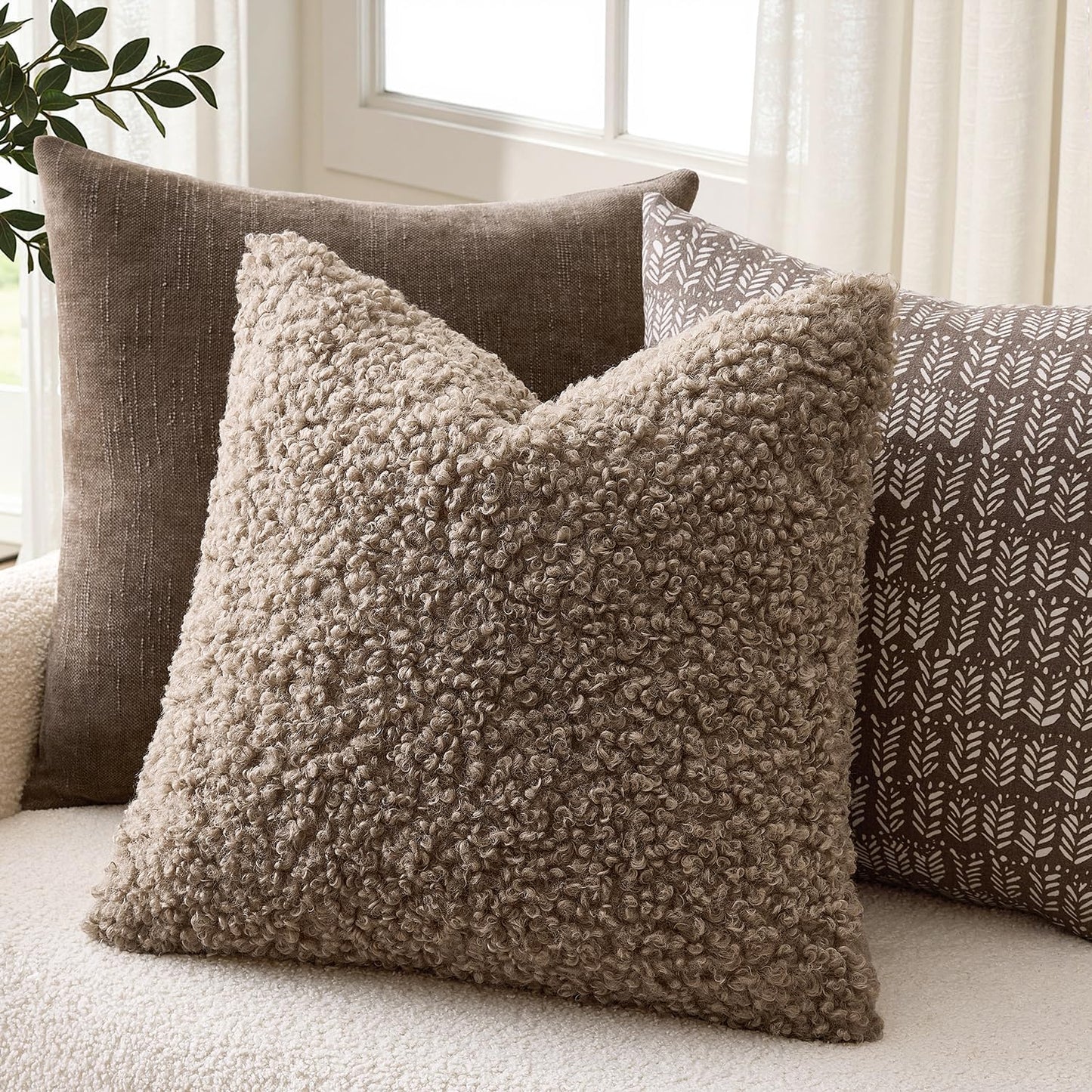 Teddy Faux Fur Throw Pillow Covers Soft Fuzzy Sherpa Sheepskin / Khaki / 18 x 18 / Set of 2