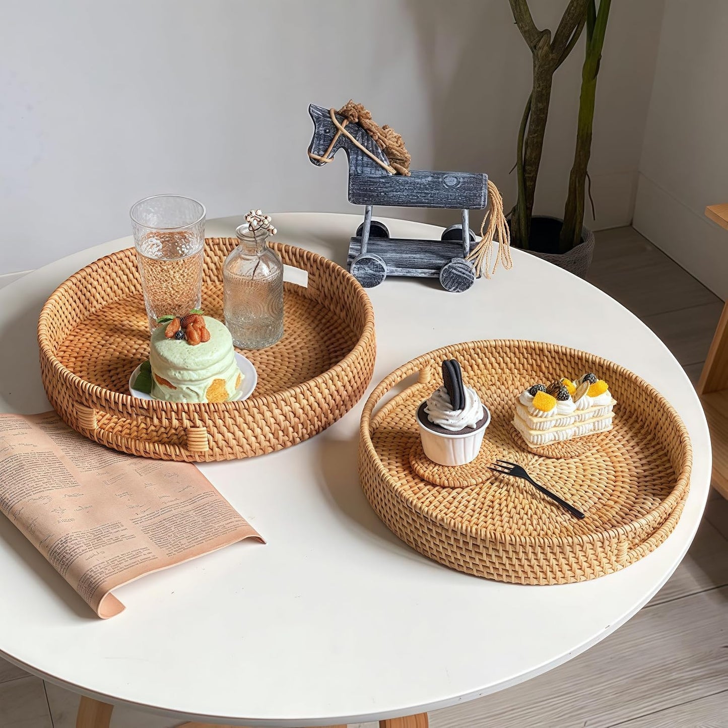 Round Rattan Tray / Natural / 11.8
