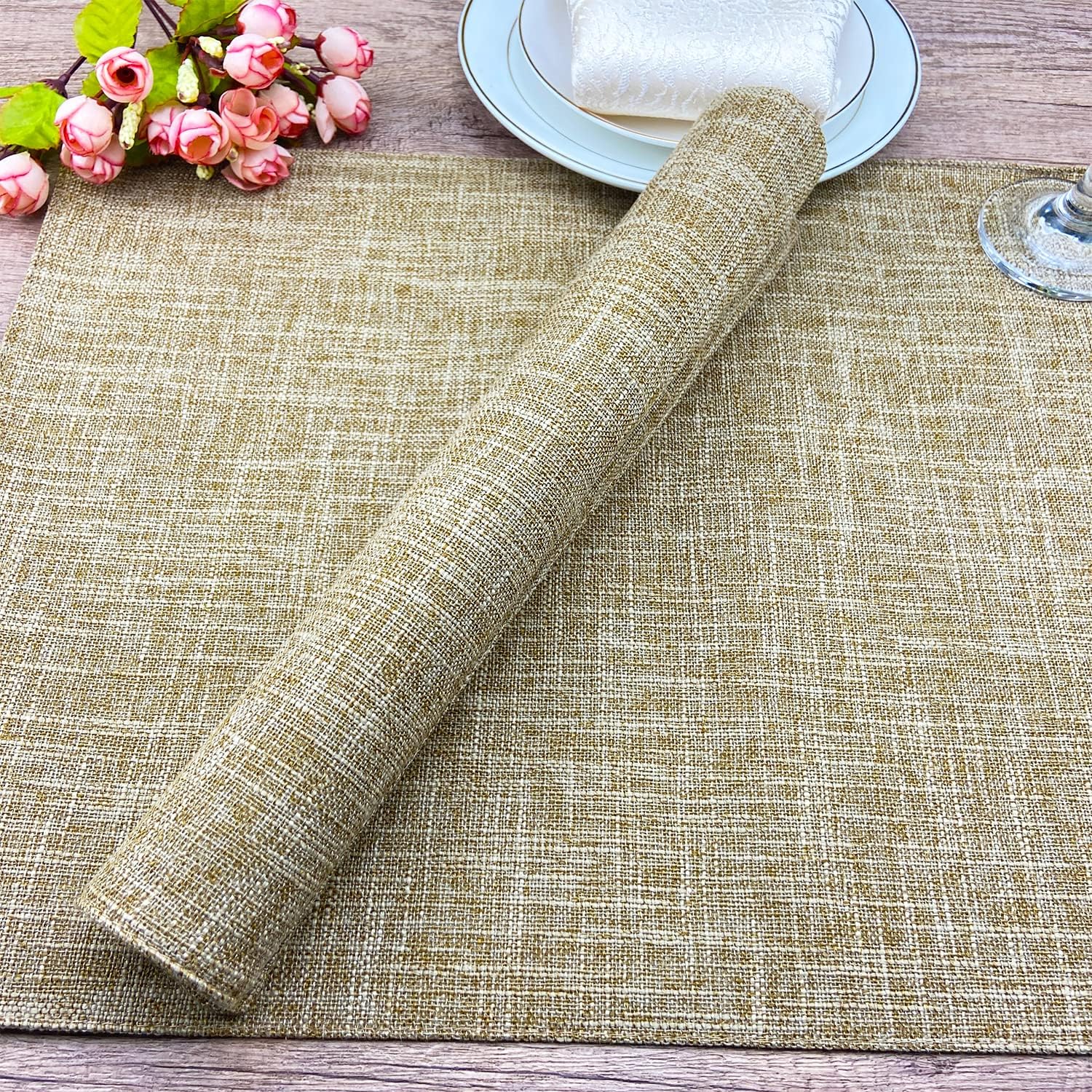 Weabetfu Cloth Placemats Set of 6 Heat Resistant Dining Table Placemmats | Cotton Linen Machine Washable Kitchen Table