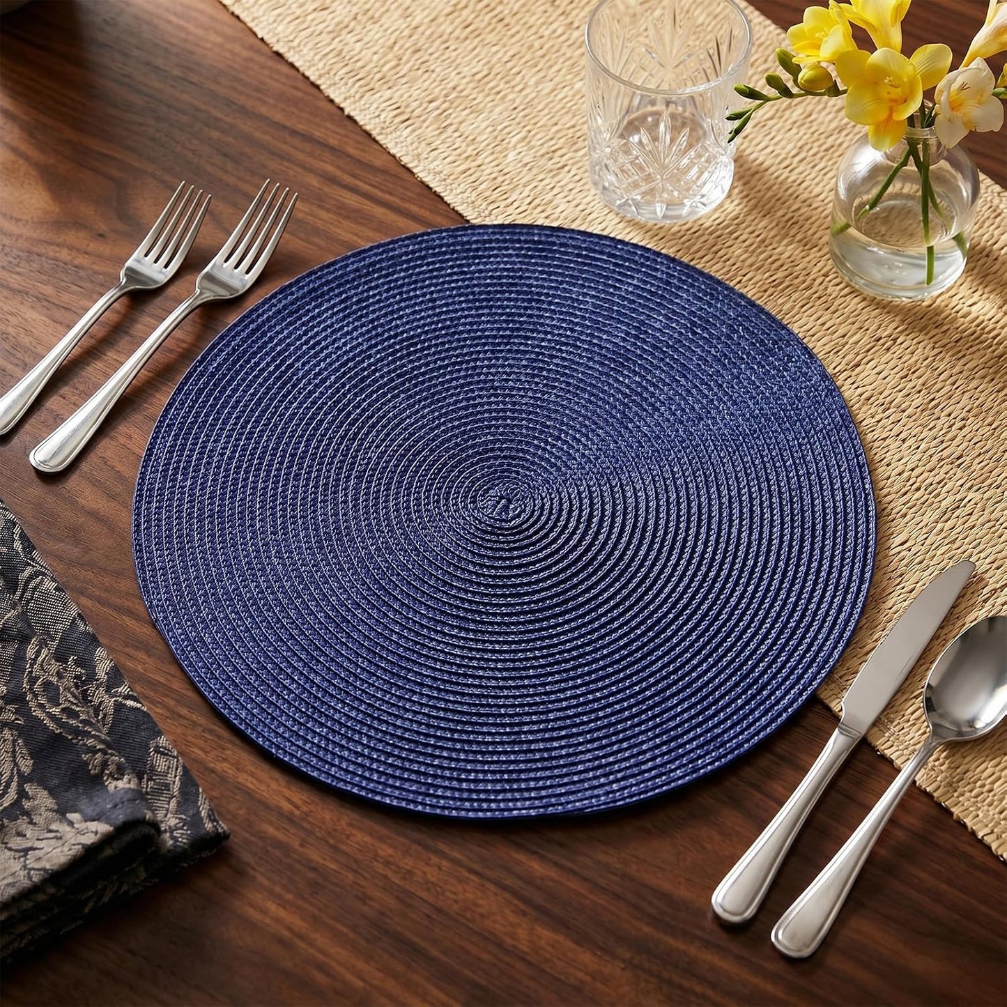 AHHFSMEI Round Placemats Set of 8 Heat Resistant Washable Non-Slip Woven Braided Table Mats for Dining Table Kitchen &