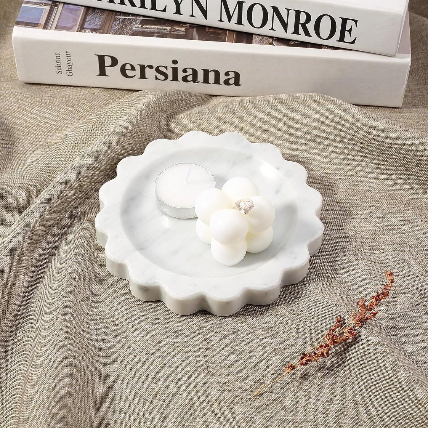 5.51" Scalloped Marble Tray / Carrara / D=5.51 / Natural