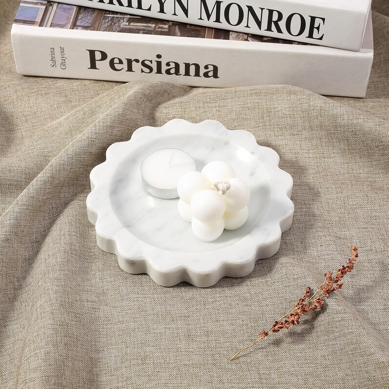 5.51" Scalloped Marble Tray / Carrara / D=5.51 / Natural