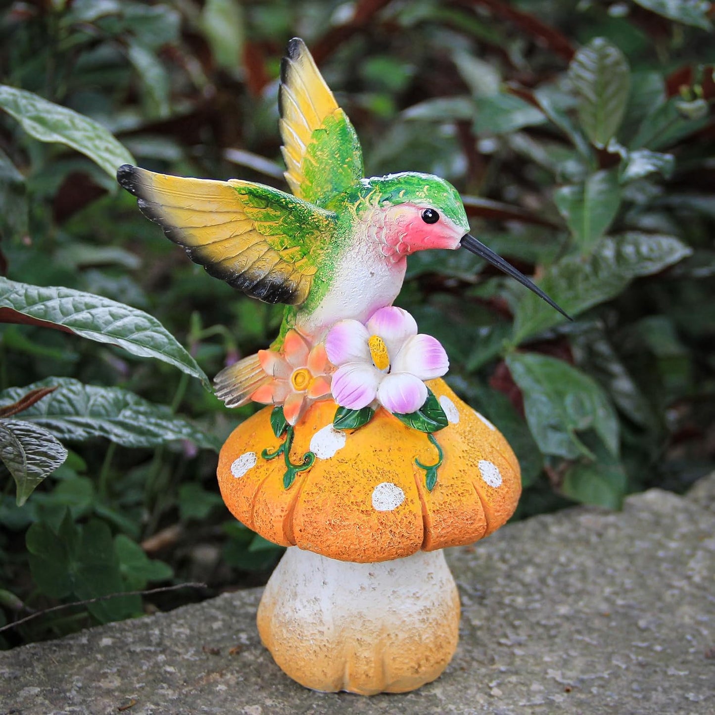 Hummingbird Statue / Hummingbird Stand on Mushroom