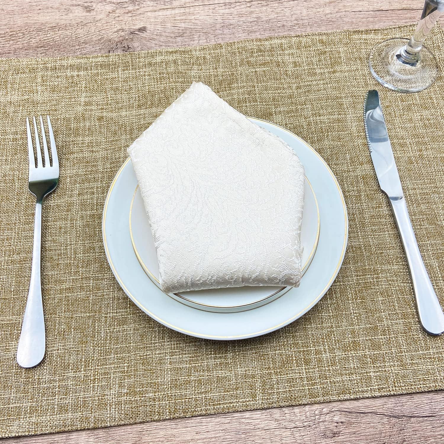 Weabetfu Cloth Placemats Set of 6 Heat Resistant Dining Table Placemmats | Cotton Linen Machine Washable Kitchen Table