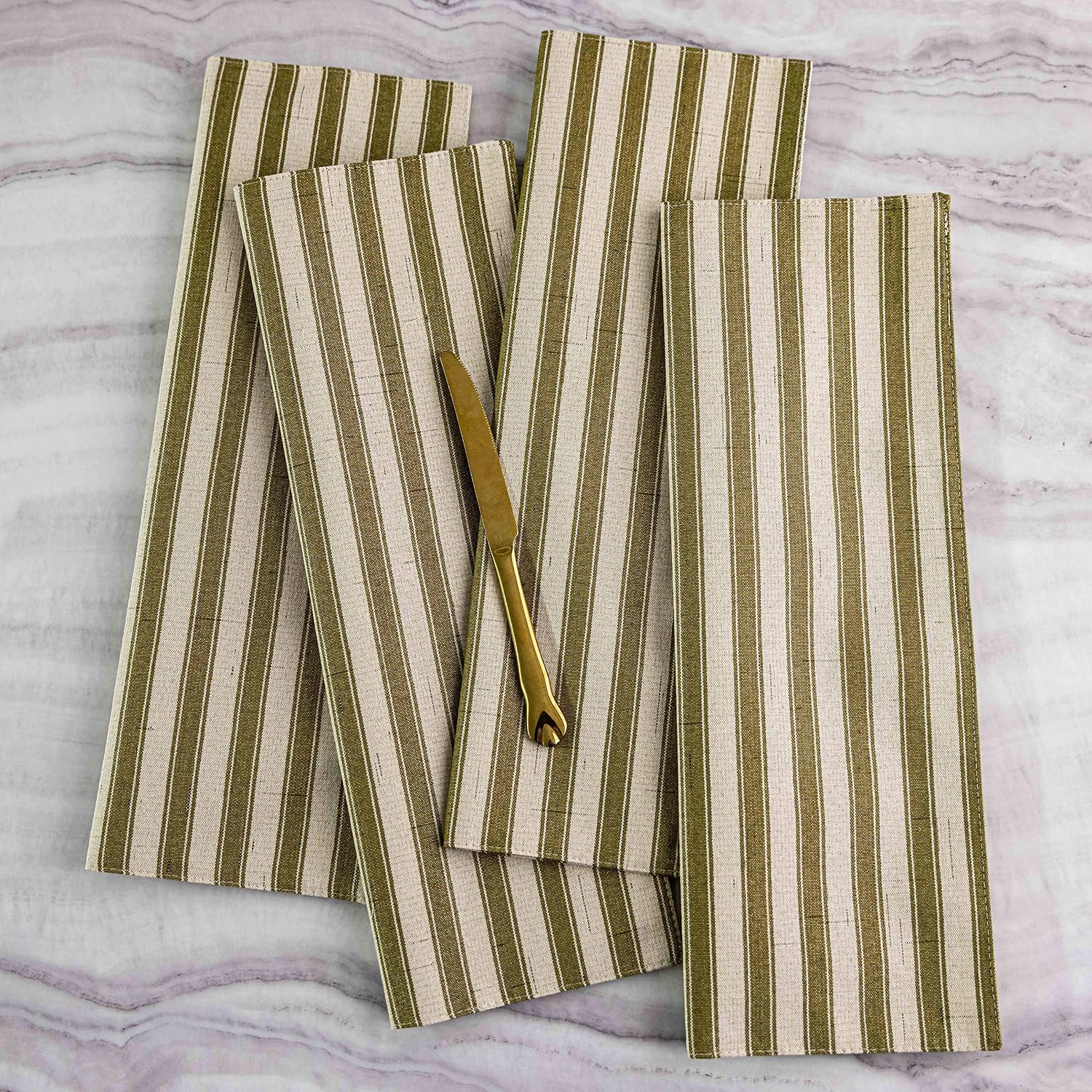 Home Brilliant Placemats Set of 6 Heat Resistant Green Dining Table Place Mats for Kitchen Farmhouse Table, 13 x 19