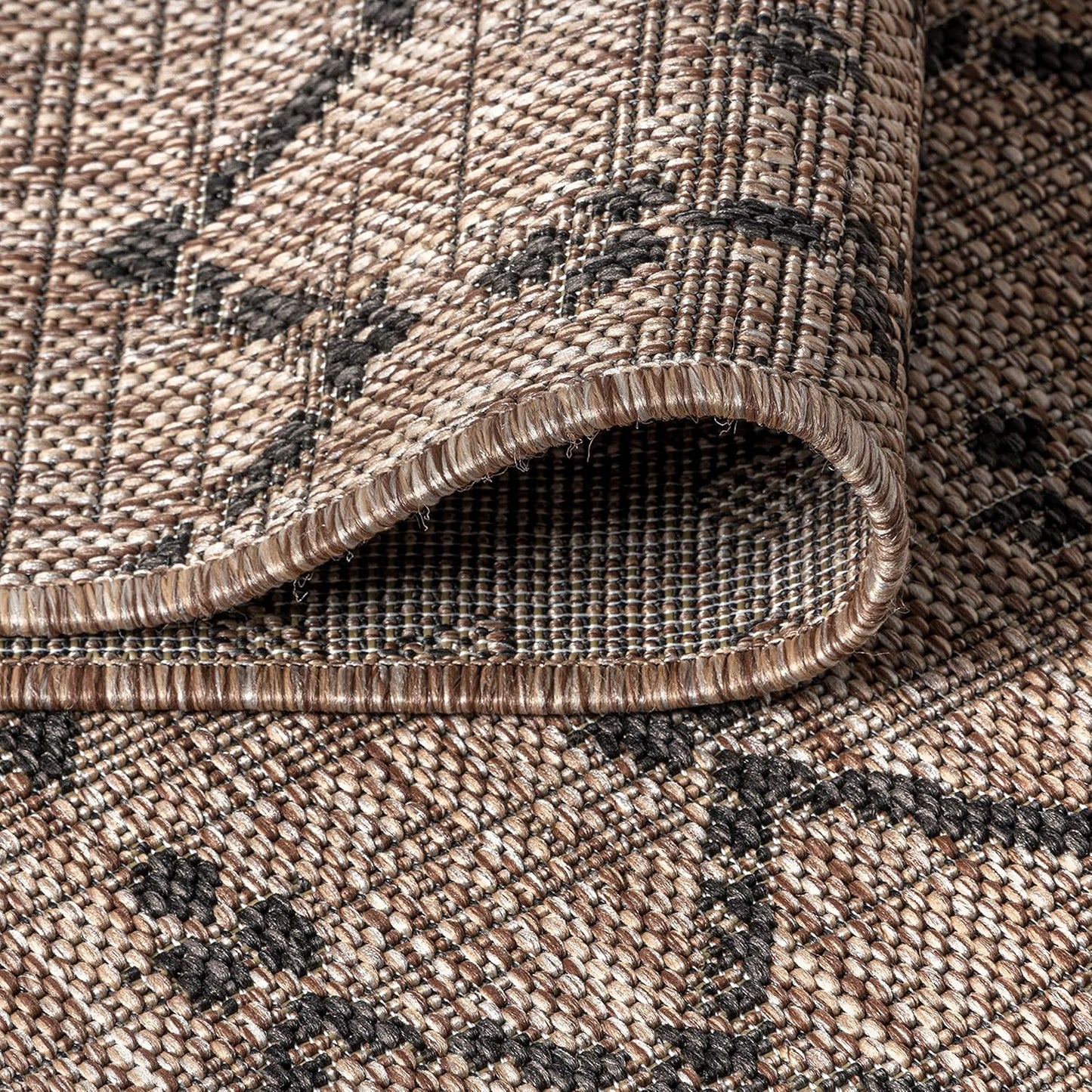 Ourika Textured Weave for Backyard / Natural/black / 9 x 10 / 7