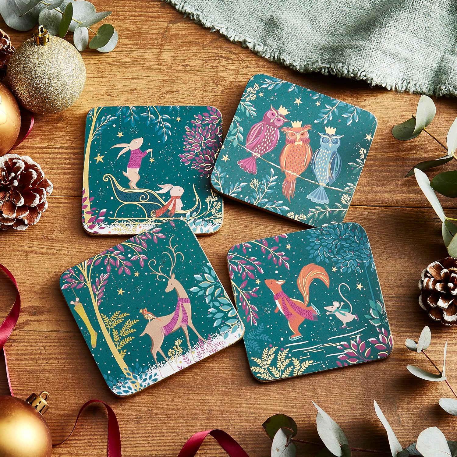 Decorative Cork Coasters / One Size / Green / Set of 4