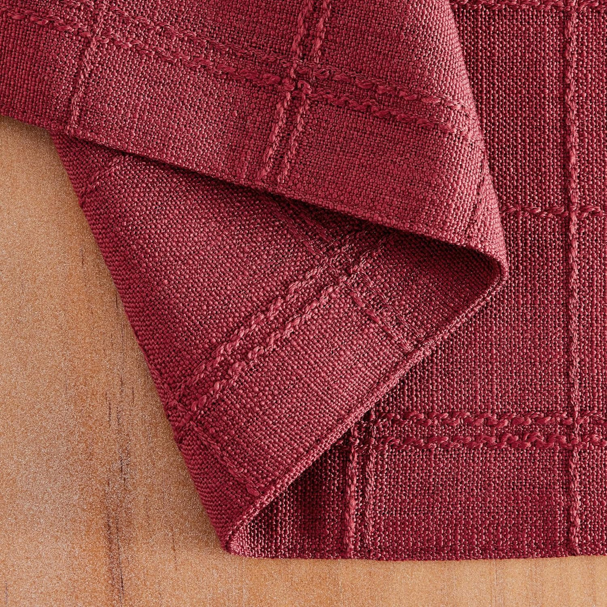 Linen Checked Farmhouse Placemats Set of 4, Burgundy 13x19in | Double Layer, Reversible, Thick Textured Table Mats