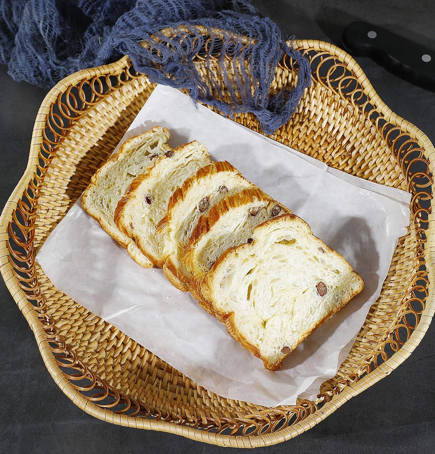 Rattan Fruit Basket for Serving Woven Bread Tray for Cake / 30cm D x 9cm H / Natural / 11.8 Inch