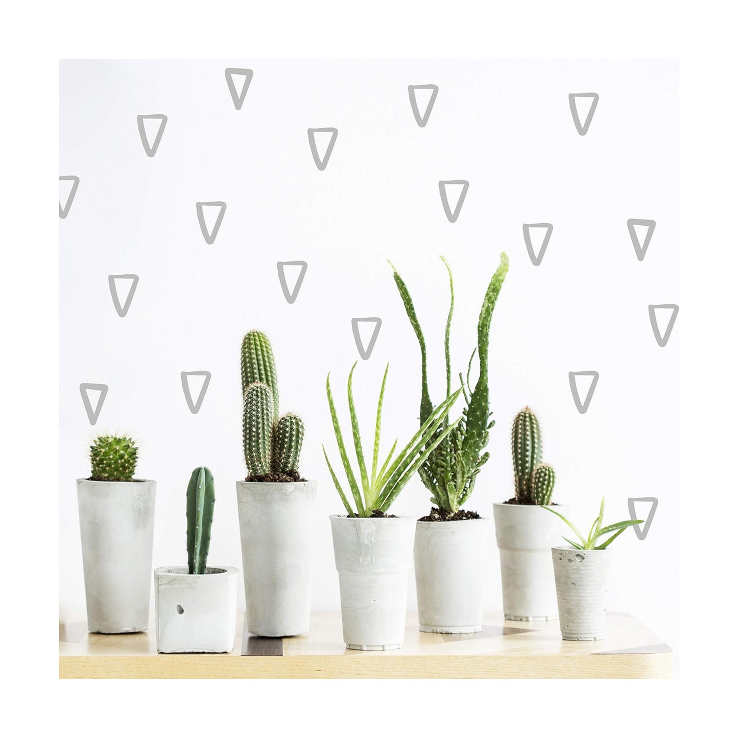 Vieli Arte Transparent Triangles Hand Drawn. Wall Vinyl Sticker Decal Decor / Grey / Set of 60