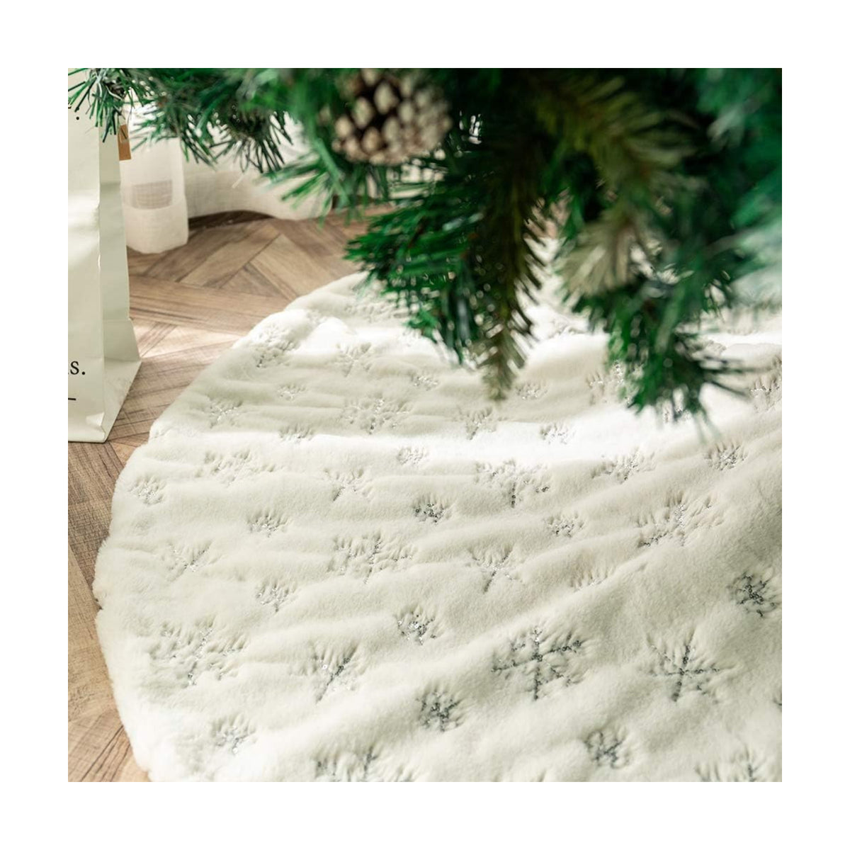 Christmas Tree Skirt 36 inches White Faux Fur Silver Snowflake Sequin Embroidered Luxury Tree Skirt Xmas Decoration