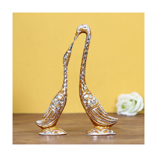 Golden Metal Loving Kissing Swan Couple Statue Love Birds Figurines Showpieces / Silver