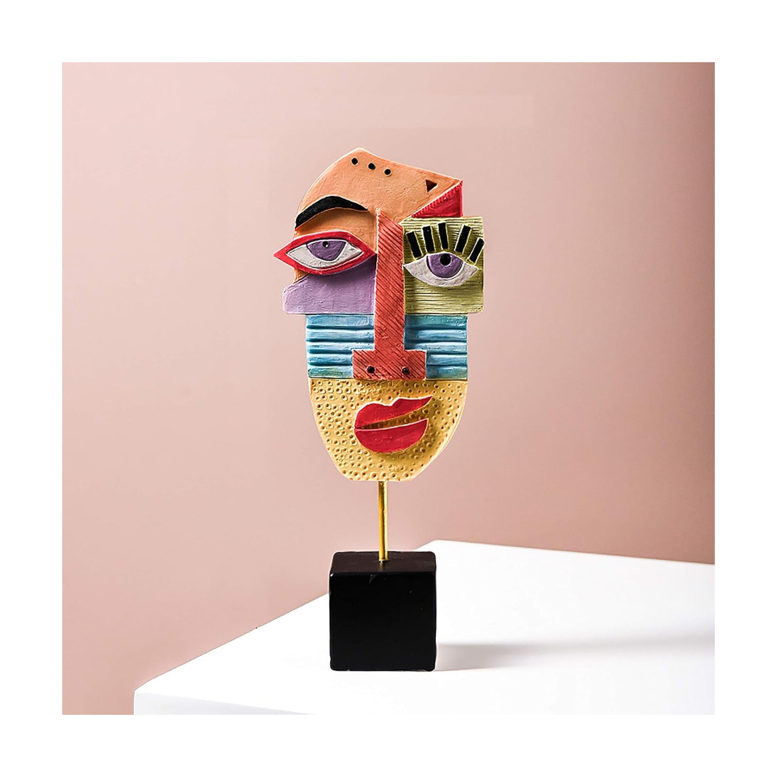 African Art Tribal Figurines Decorations / Wink