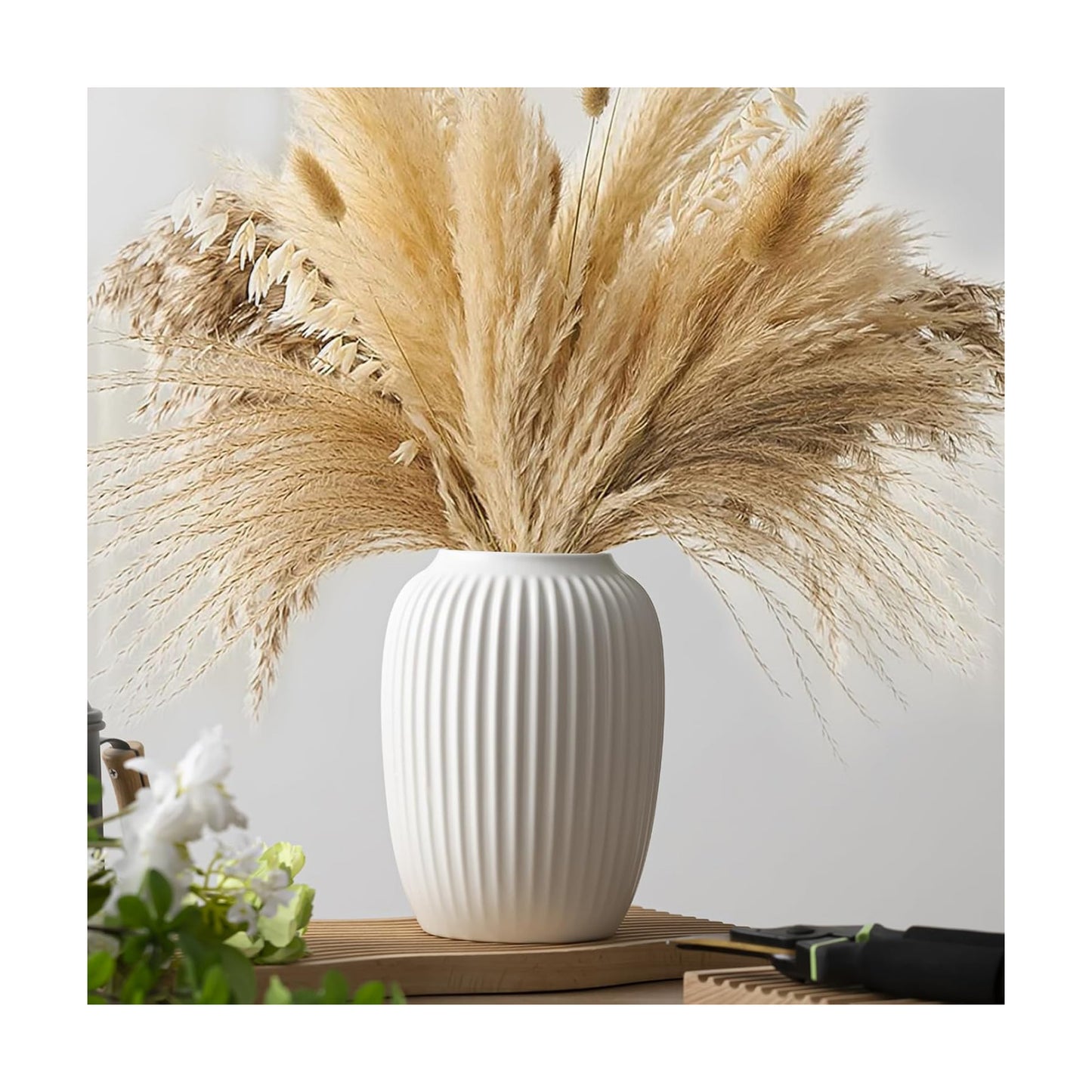 White Ceramic Vase for Modern Home Decor / White-b / Small