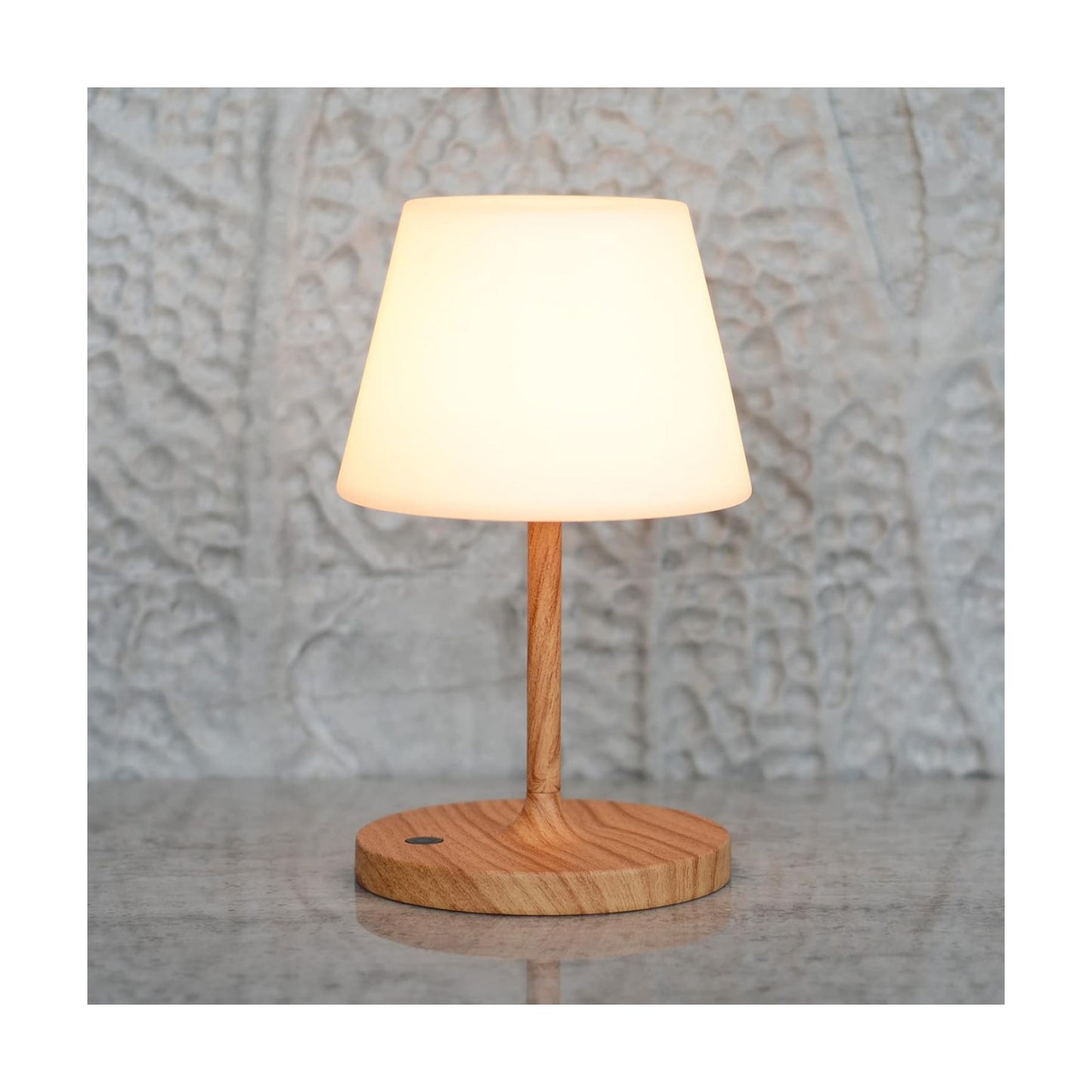 Rechargeable Outdoor Lamp, IP44 Waterproof Touch Dimmable LED Light | 4000mAh battery, 2700K warm light with PE shade