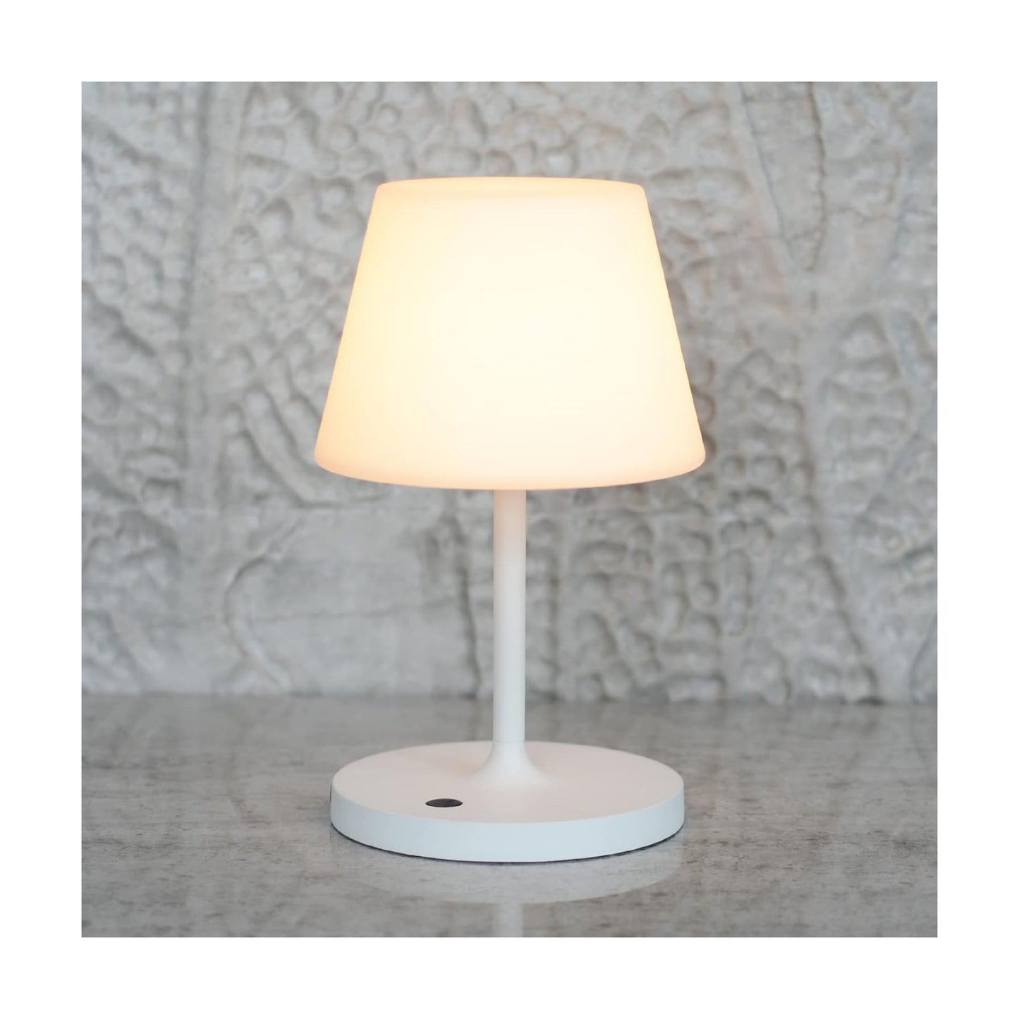 Rechargeable Outdoor Lamp, IP44 Waterproof Touch Dimmable LED Light | 4000mAh battery, 2700K warm light with PE shade