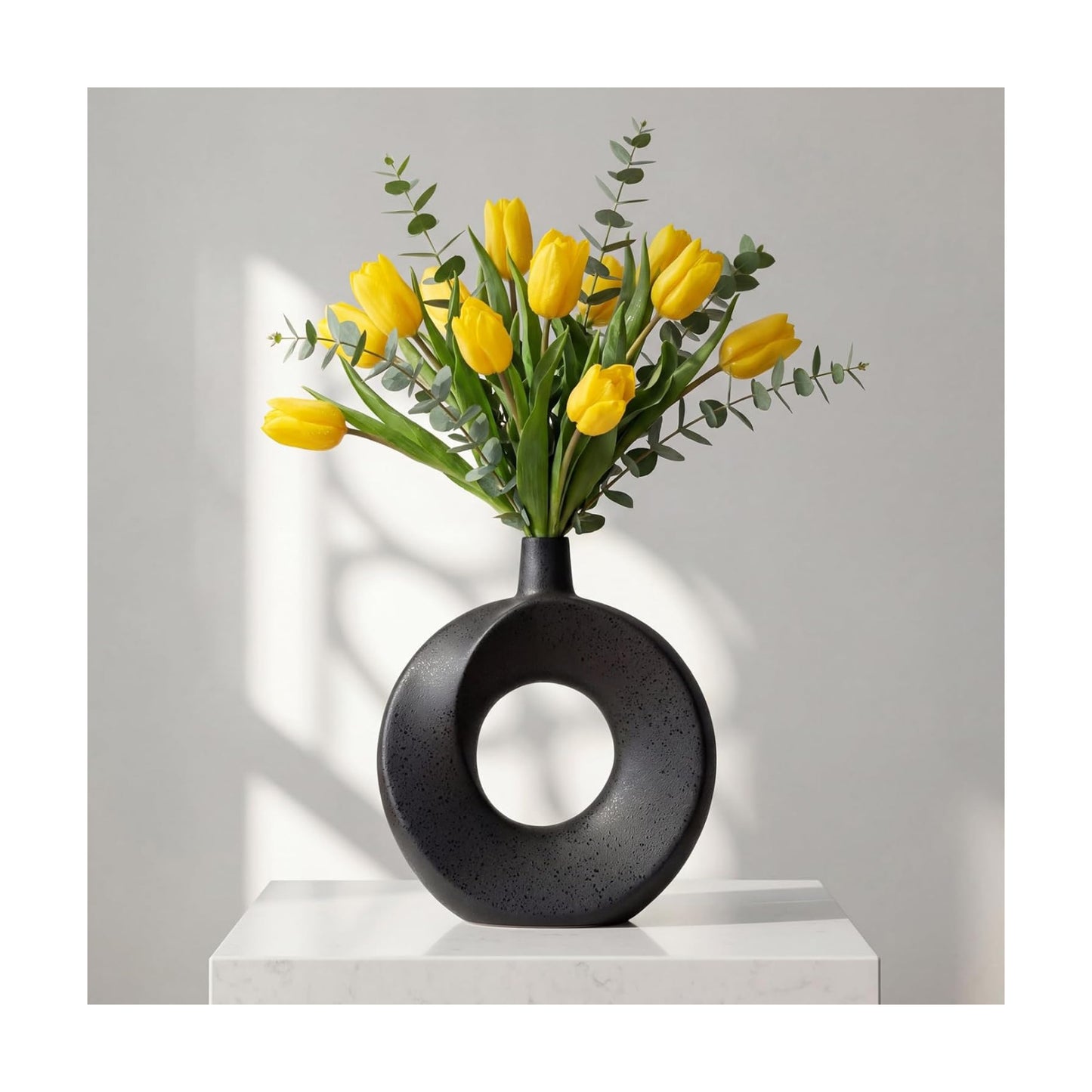 Modern Ceramic Donut Vase / Black / Large - 10.24