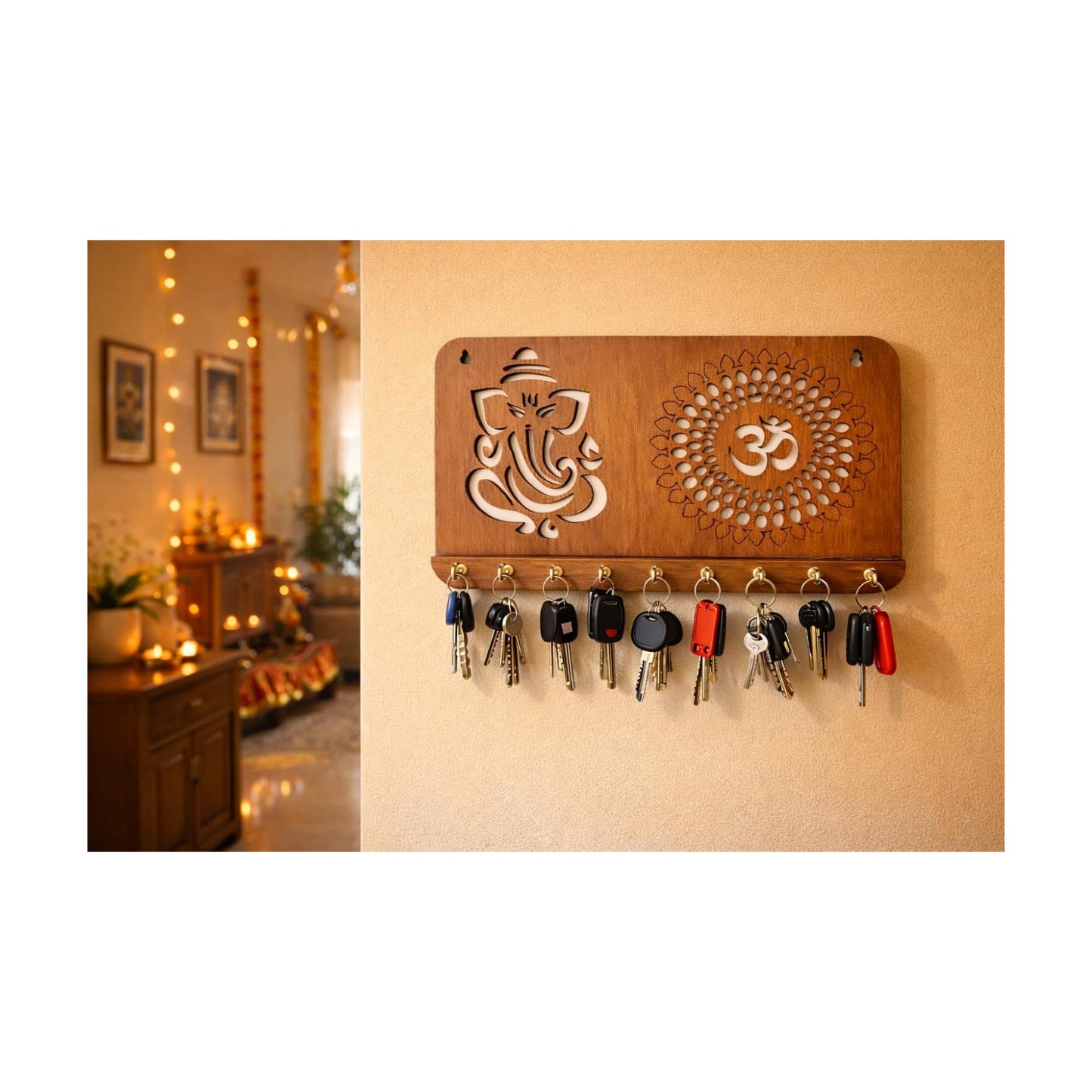 Handicraft Key Chain Stand / Ganesha Om Chakra-brown / 24 x 14 x 2.5 / CM