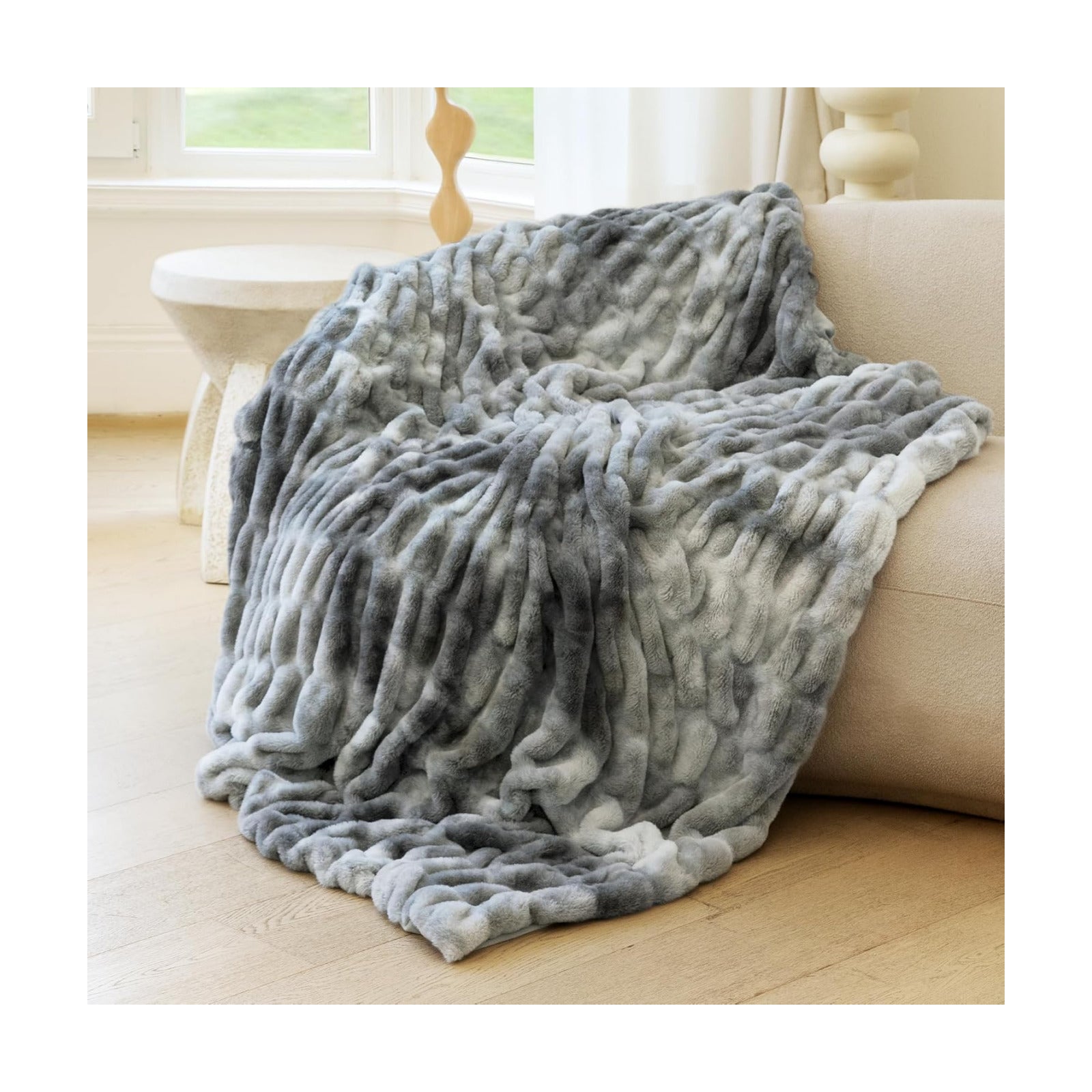 Ultra Soft Cozy Faux Fur Throw Blanket, Fuzzy Plush Thick Bubble Blanket, Luxury Fluffy Blanket for Couch, Sofa