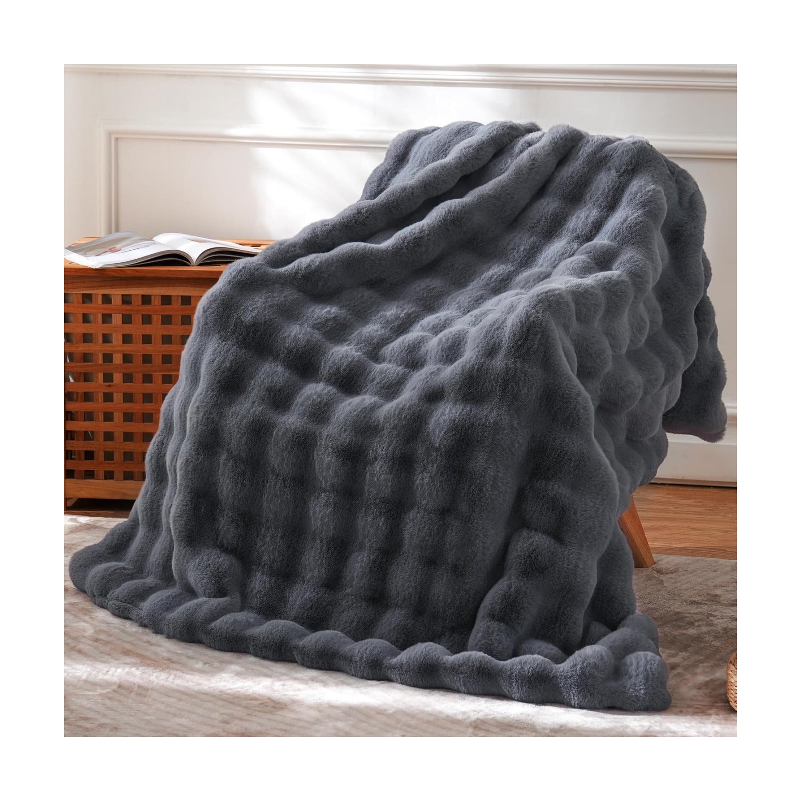 BENVWE Faux Fur Throw Blanket for Couch – Cozy Fuzzy Soft Plush Fluffy Thick Luxury Minky Bubble Blanket for Living