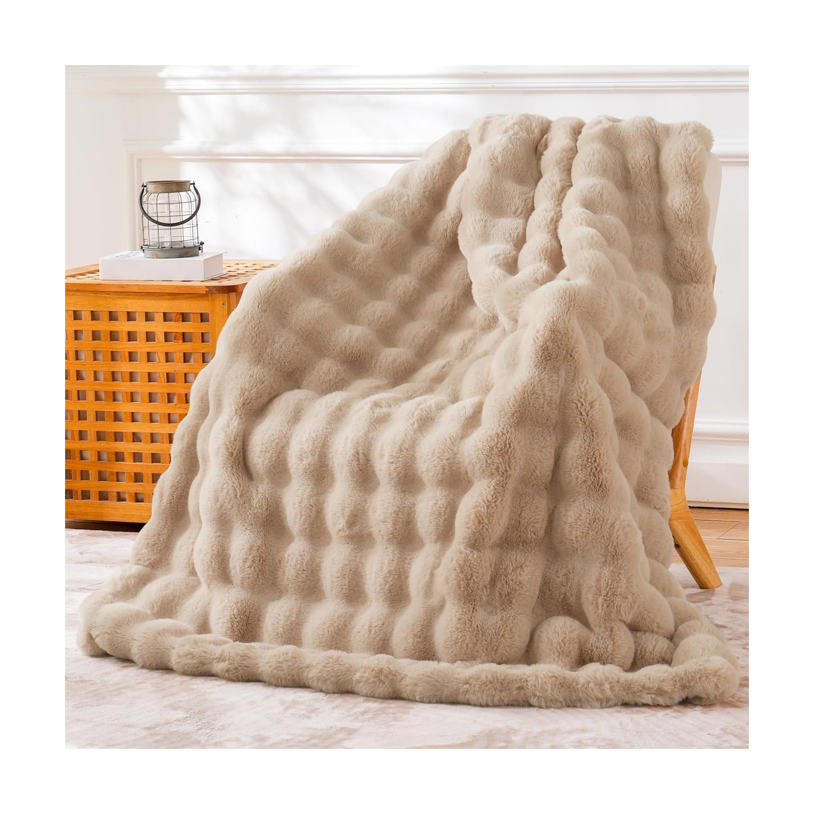 BENVWE Faux Fur Throw Blanket for Couch - Cozy Fuzzy Soft Plush Fluffy Thick Luxury Minky Bubble Blanket for Living