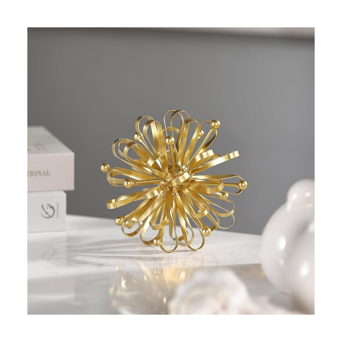Modern Table Decor / Ribbon & Beads / Gold