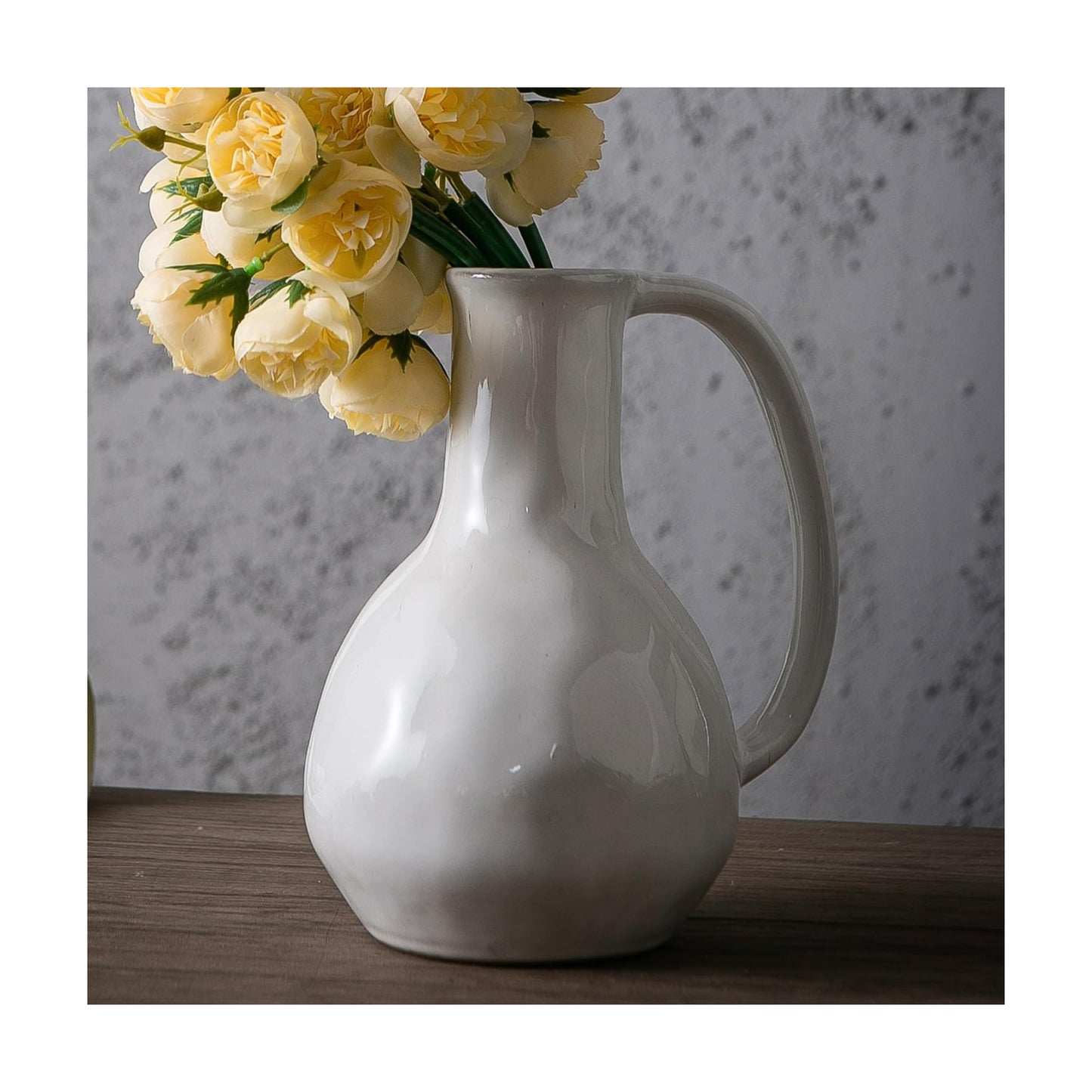 White Ceramic Vase / Big Handle - White