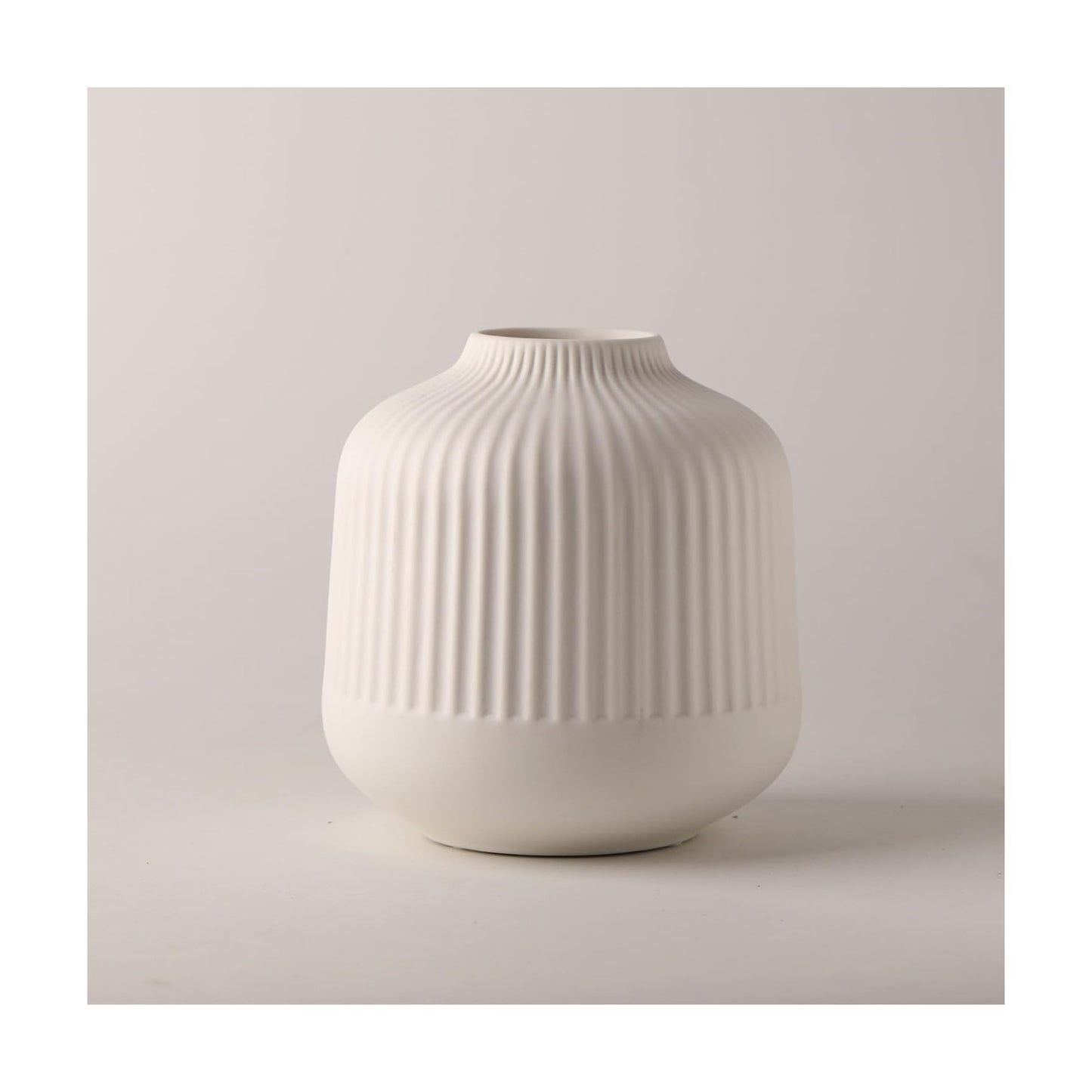 Ceramic Vase for Flowers / White / Small / 6 Inch