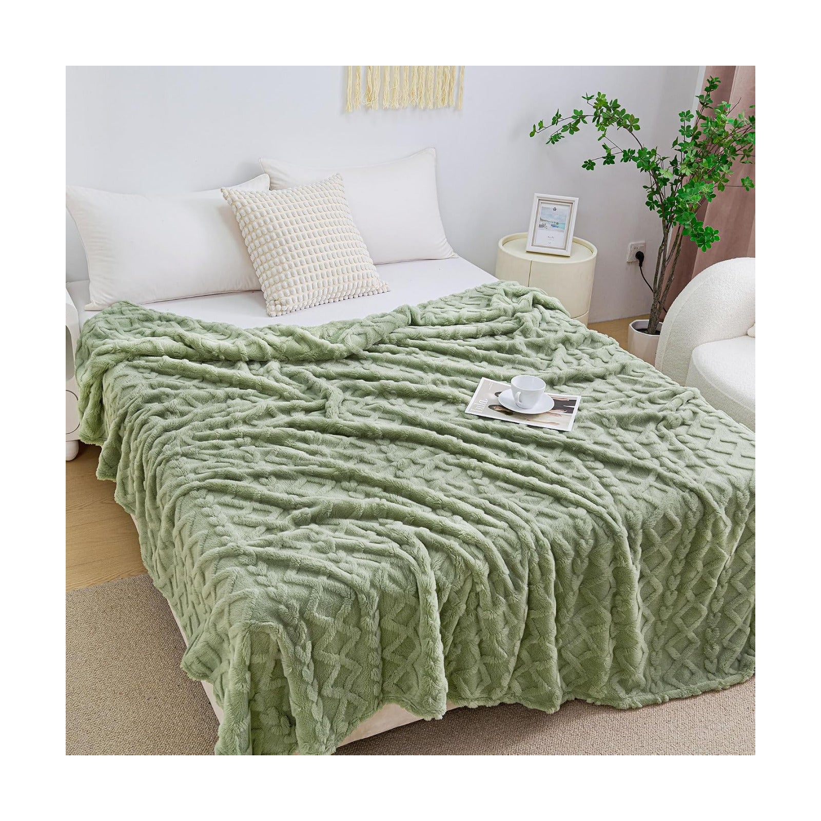 Aganear Fleece Throw Blanket for Bed Couch 90"x108" Sage Green
