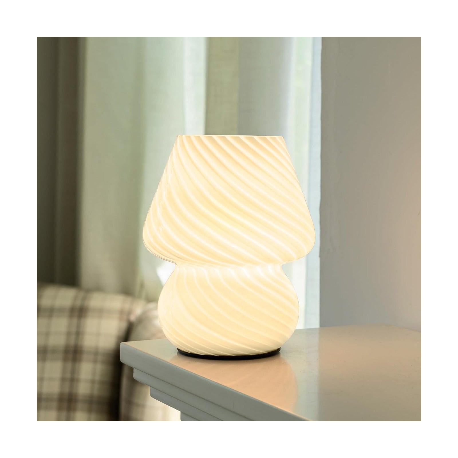 Vintage Small Table Lamp / White