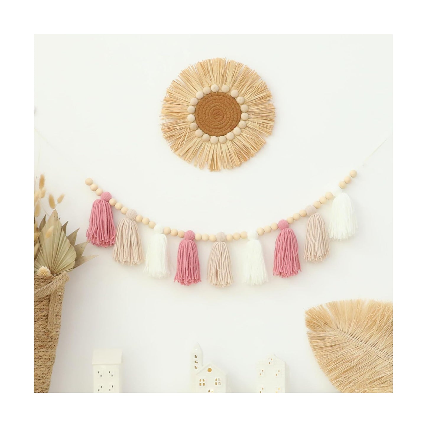 Boho Yarn Tassel Garland Banner / Pink