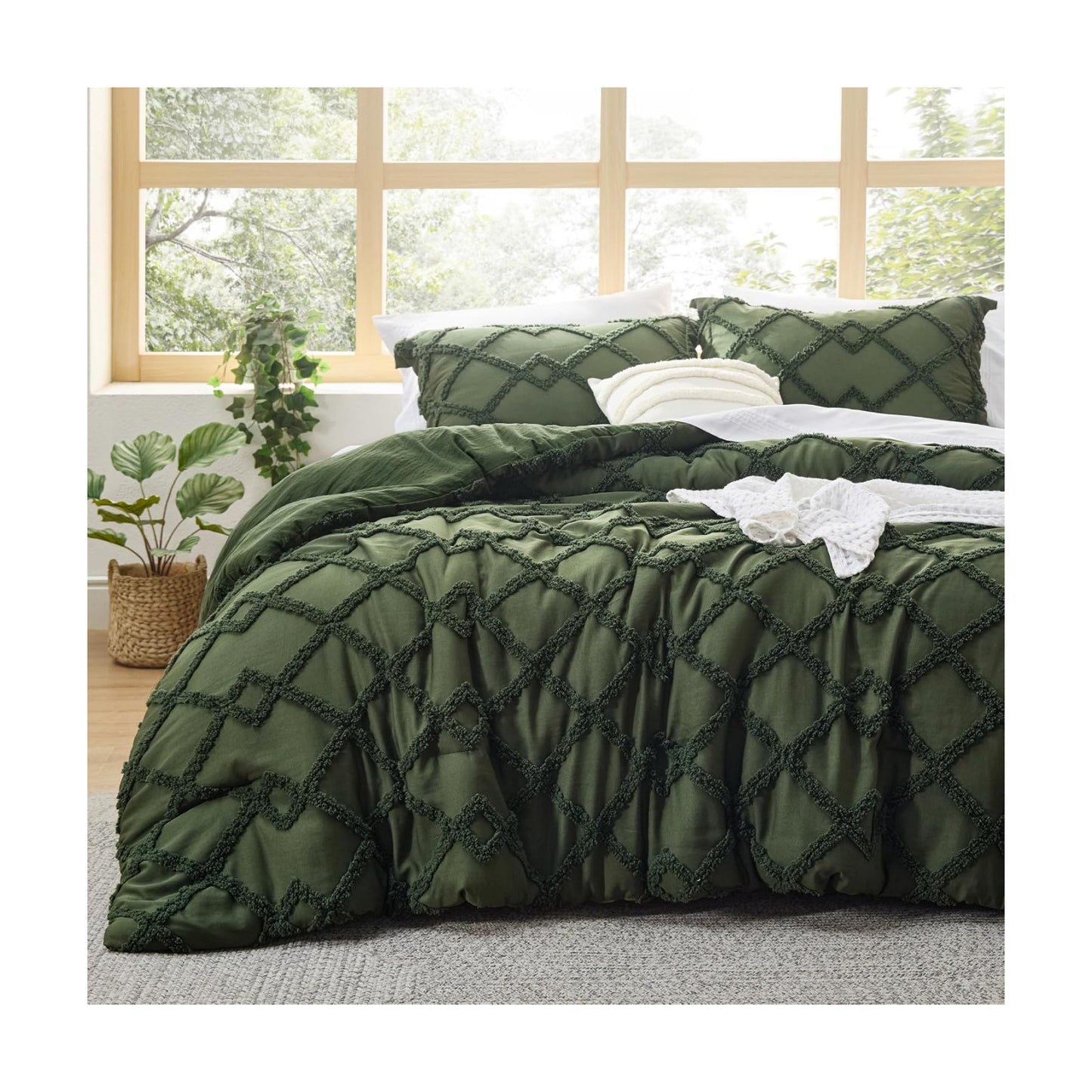 Bedsure Boho Comforter Set King - Olive Green Tufted King Size Comforter, 3 Pieces Farmhouse-Style Embroidery Bed Set