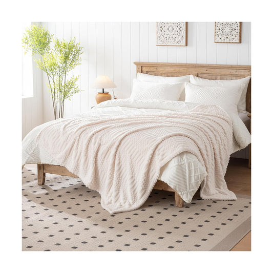 60x80 Inch Beige Twin Blanket - Soft & Fluffy Fleece, Cute & Aesthetic, Perfect for Sofa, Couch, Chair, Bed, Living