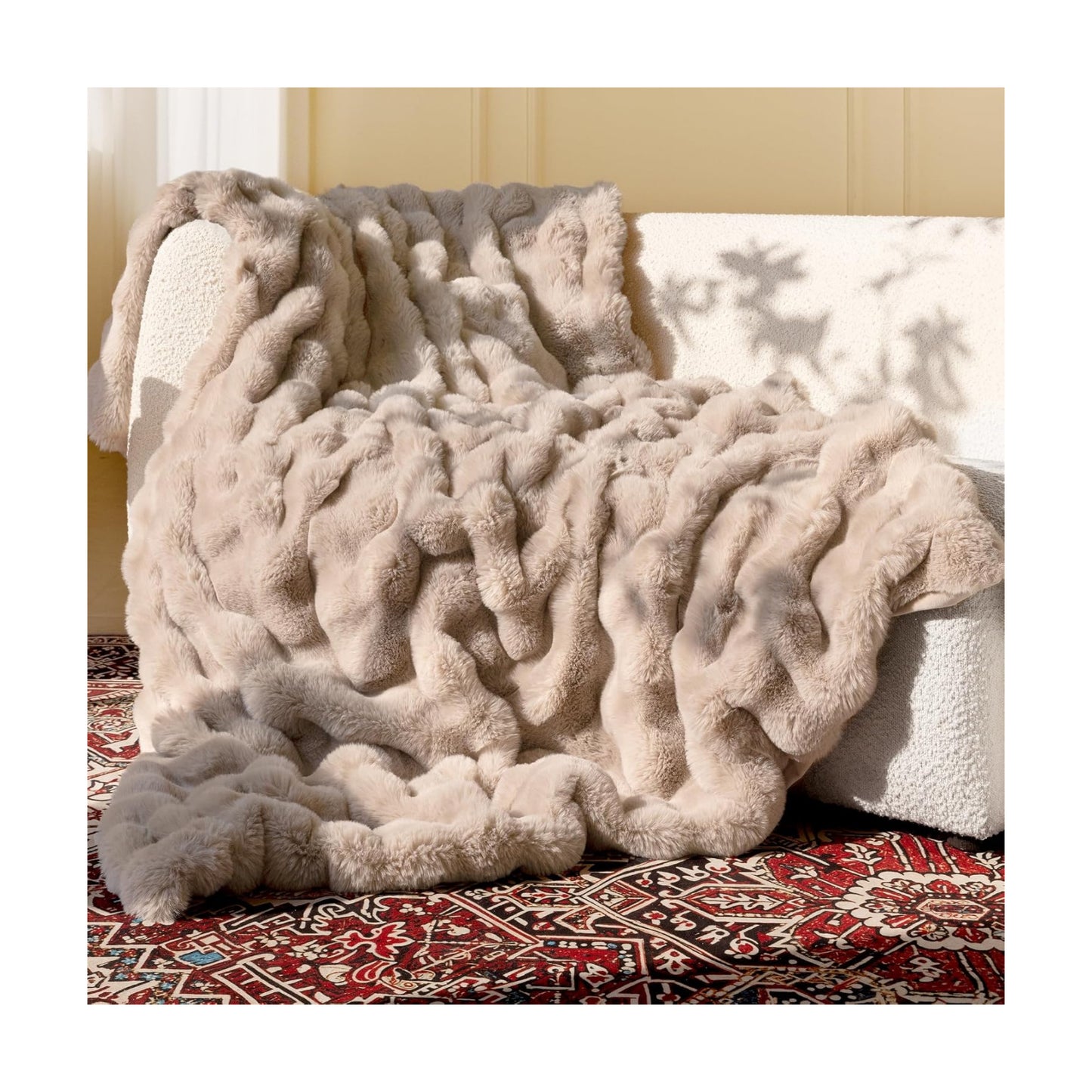 Ultra Soft Cozy Faux Fur Throw Blanket, Fuzzy Plush Thick Bubble Blanket, Oversize Luxury Fluffy Blanket for Couch