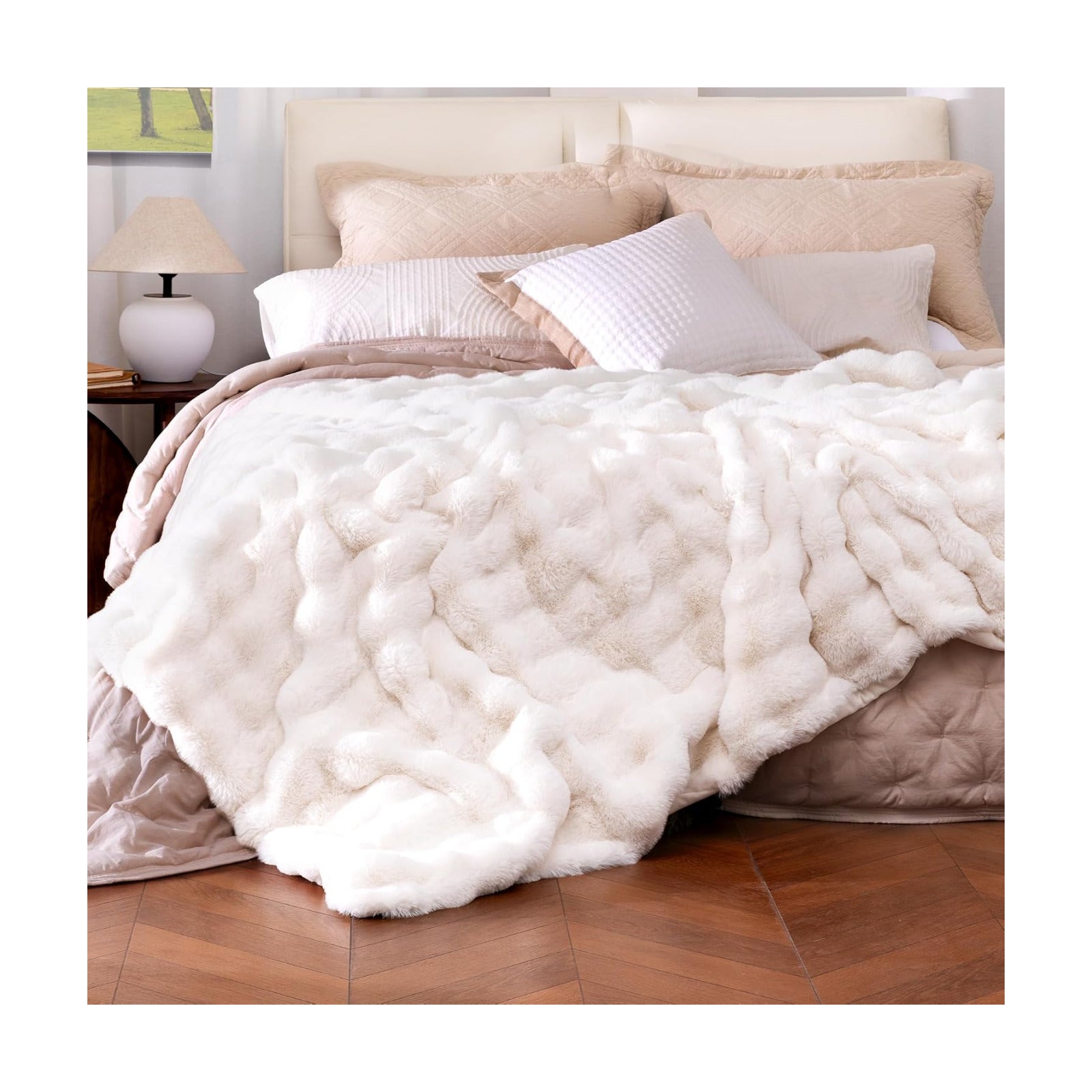 Ultra Soft Cozy Faux Fur Throw Blanket, Fuzzy Plush Thick Bubble Blanket, Oversize Luxury Fluffy Blanket for Couch