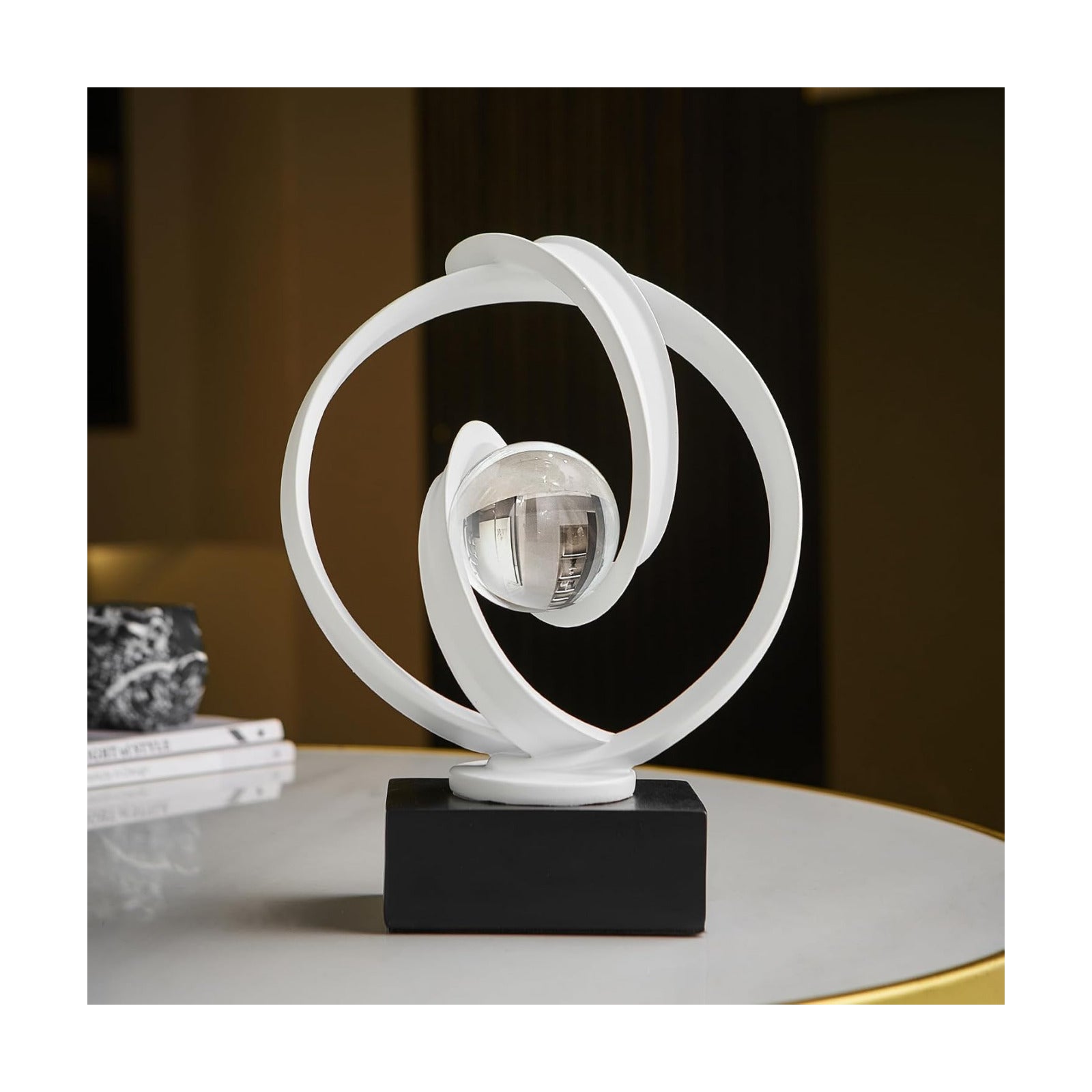 Modern Statue Decor / White