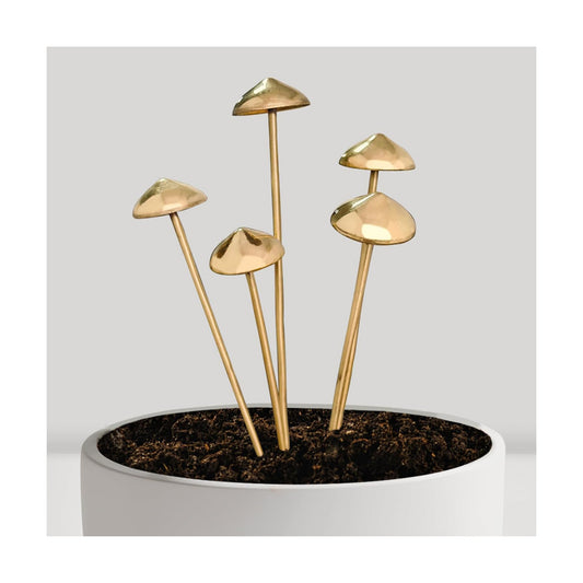 Brass Fake Mushroom Plant Stakes Metal Fairy Garden Decor for Potted Plants Indoor / Set of 5
