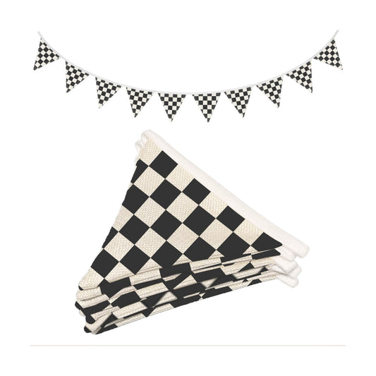 Black and White Checkered Garland Triangle / 01-black and White Checkered