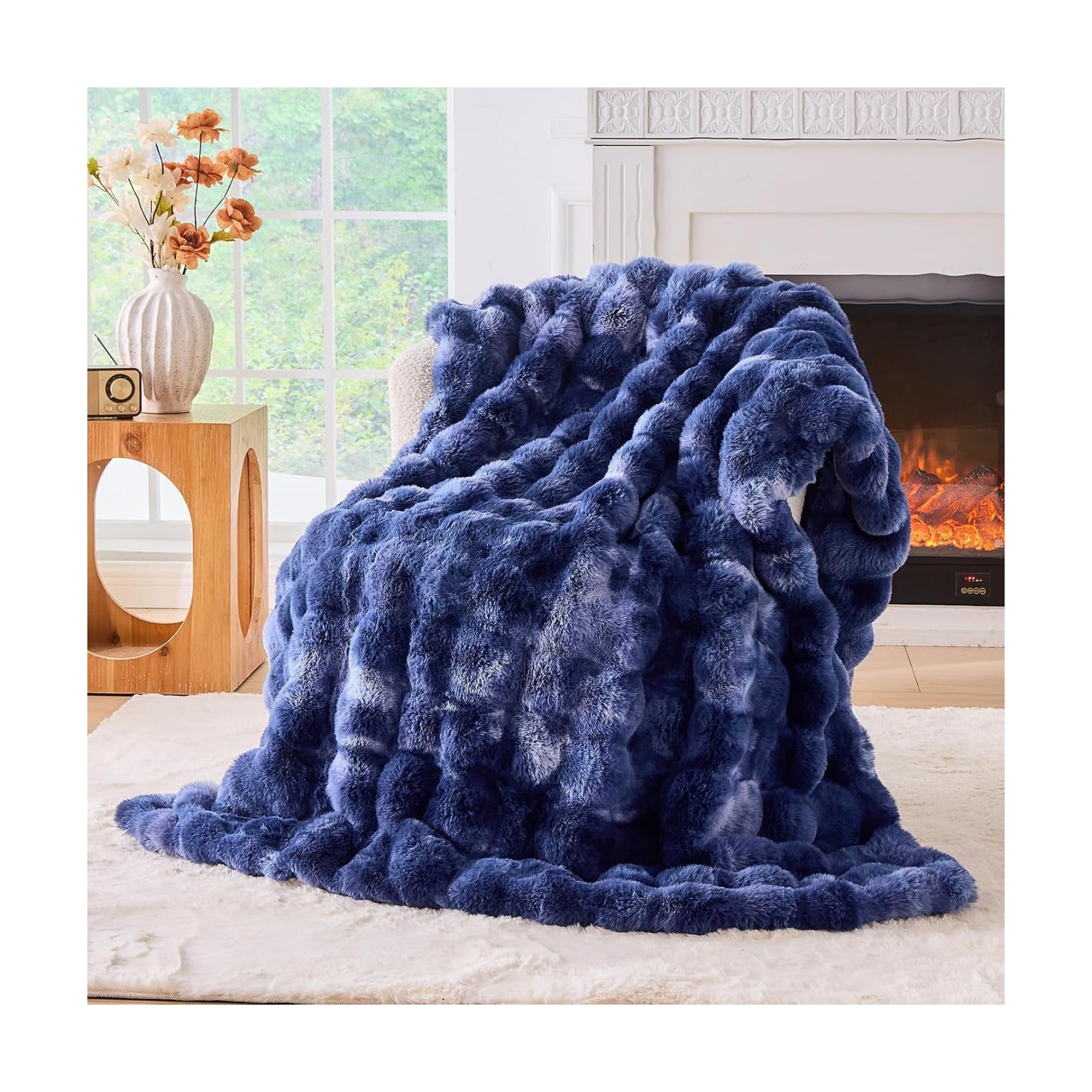 BENVWE Fluffy Faux Fur Throw Blanket for Couch, Soft Plush Thick Cozy Fuzzy Luxury Minky Bubble Blanket for Home Living