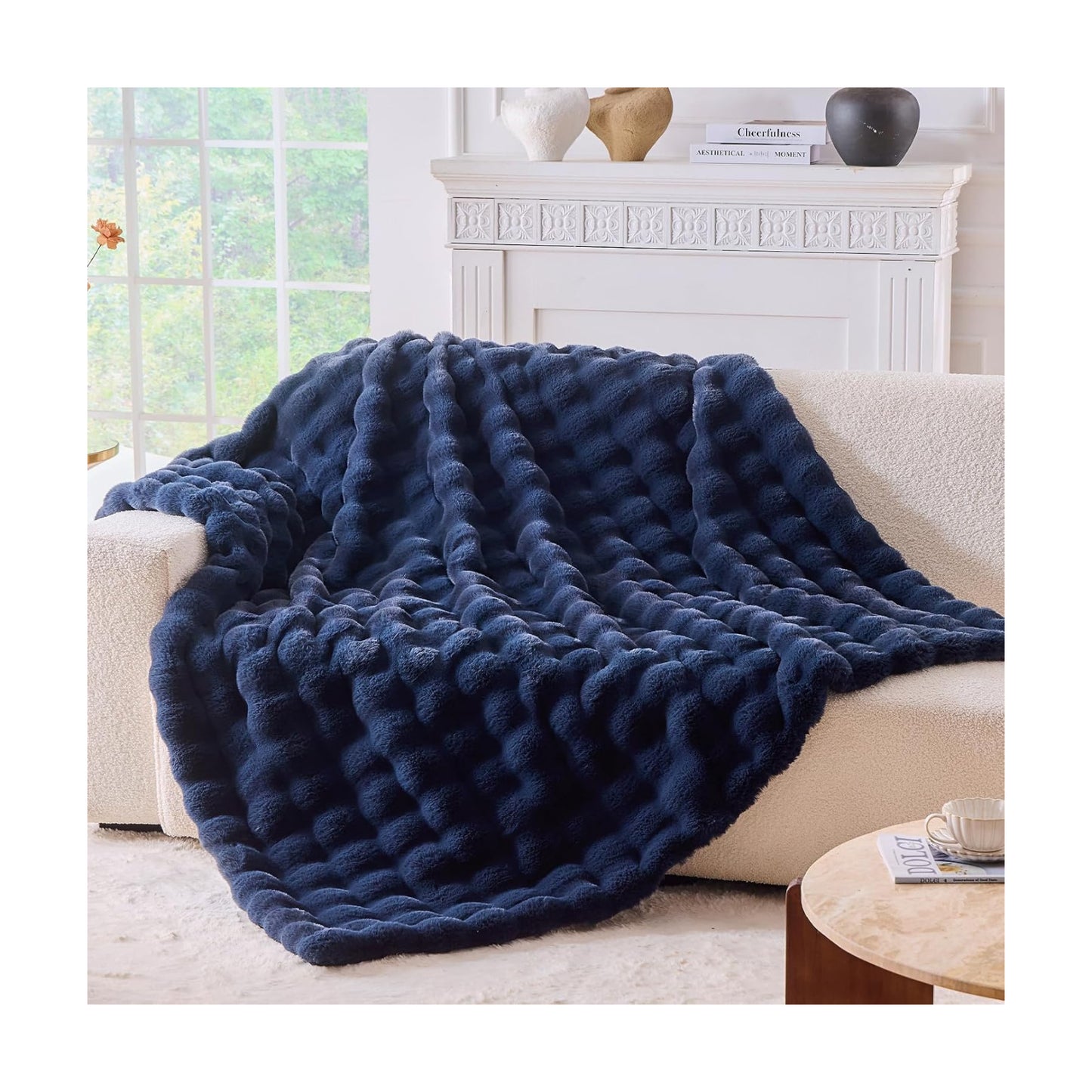 BENVWE Fluffy Faux Fur Throw Blanket for Couch, Soft Plush Thick Cozy Fuzzy Luxury Minky Bubble Blanket for Home Living