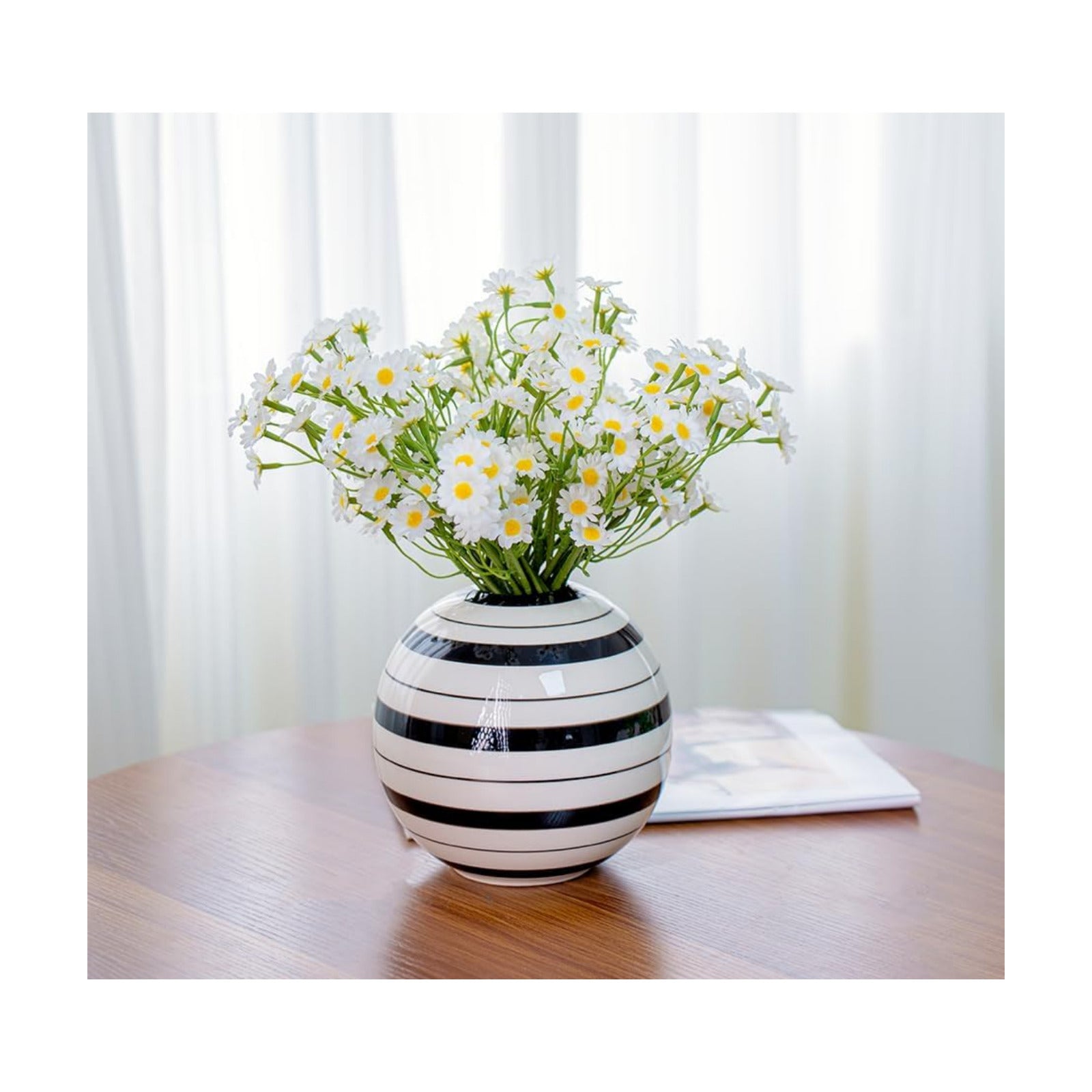Spherical and White Striped Ceramic Vase / Black