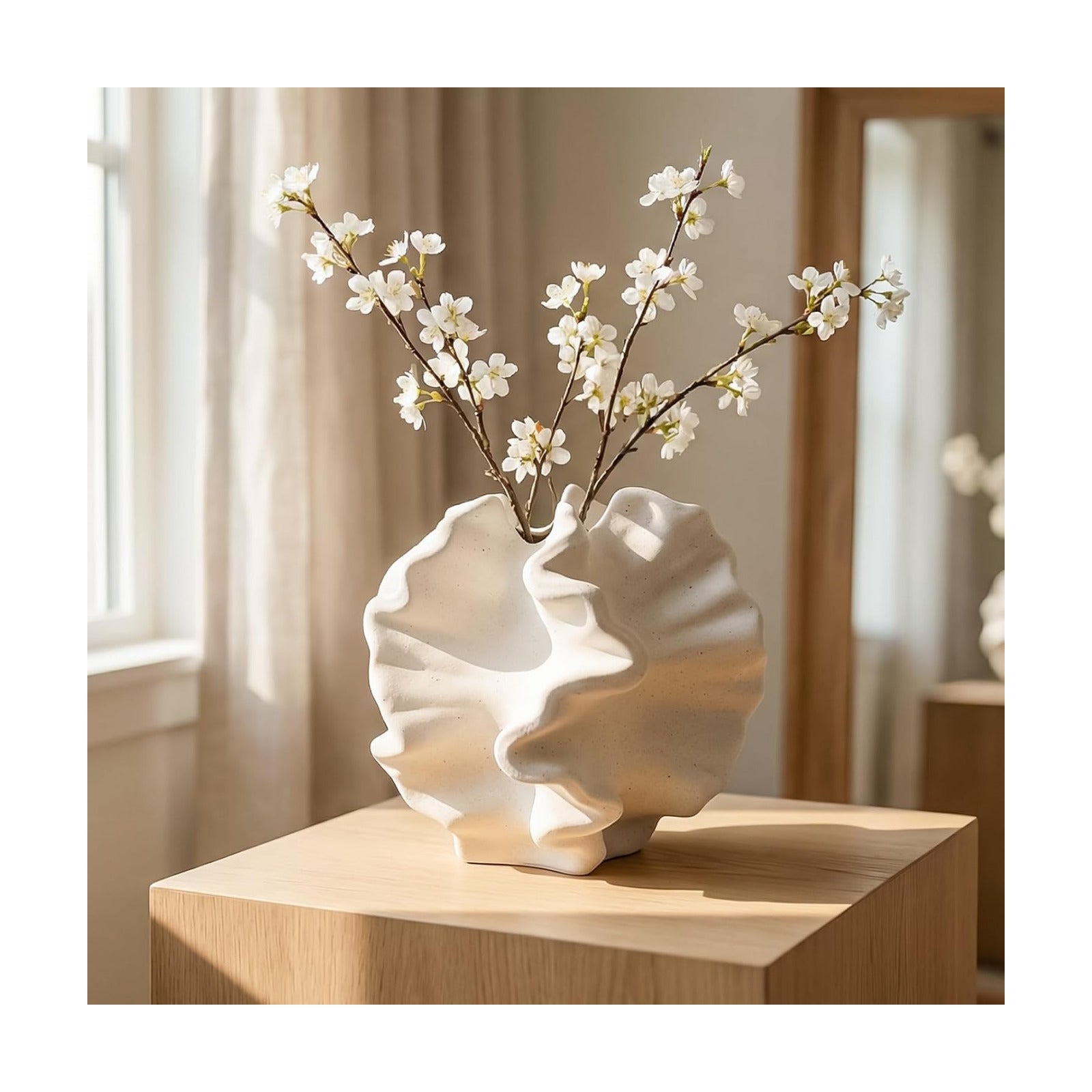 Off Ceramic Flower Vase / White / 6 Inch