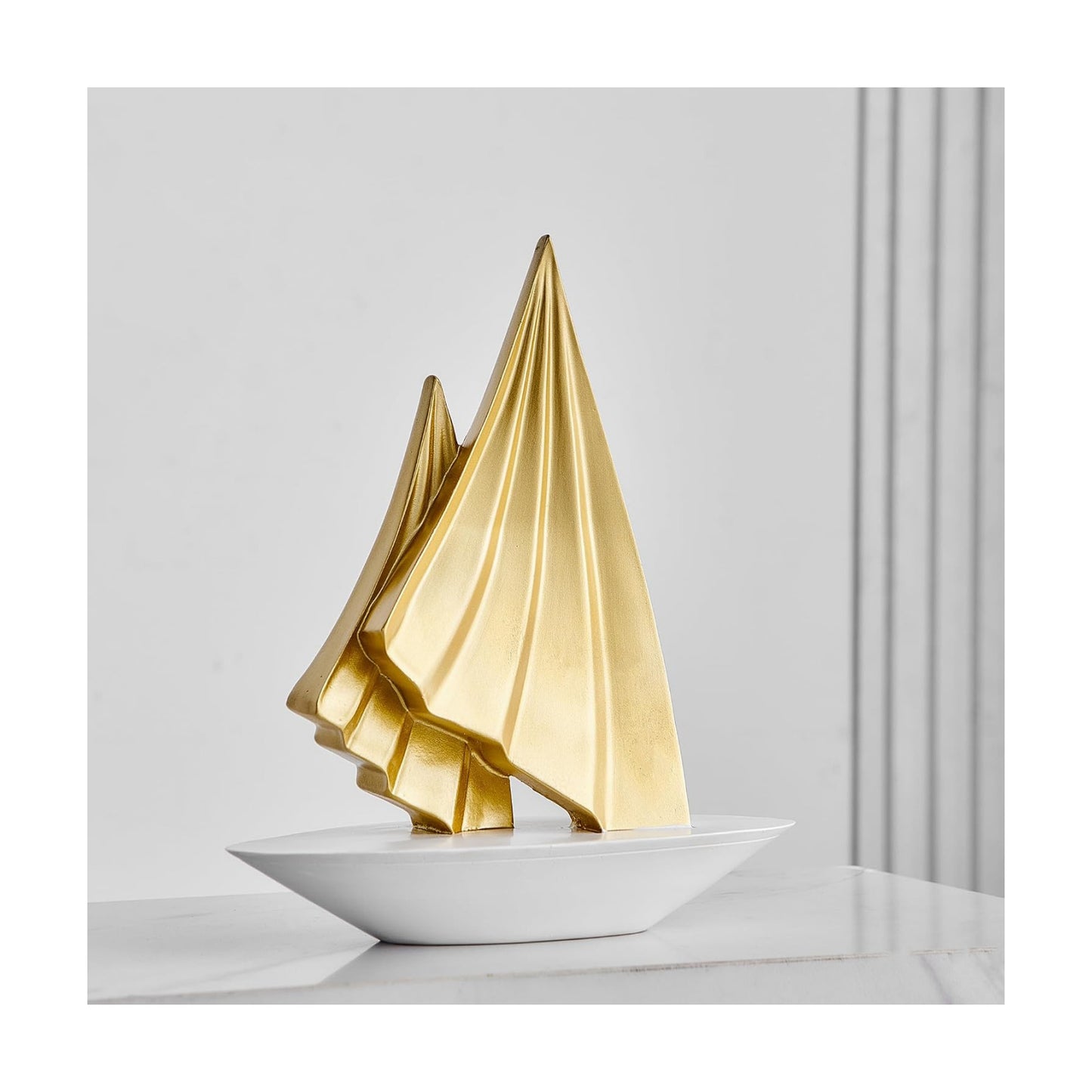 Home Decor Modern Art Resin Statue Table Decoration- Boat Resin Home Decorations / Gold