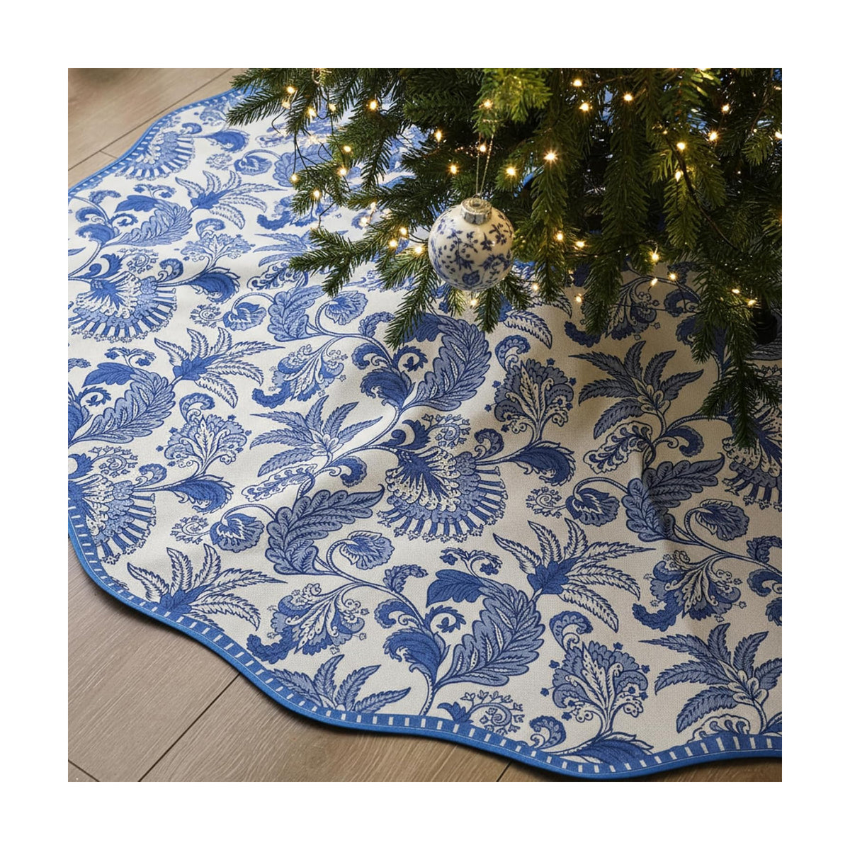 Soaoo 48'' Blue White Christmas Tree Skirt Chinoiserie Floral Tree Skirt